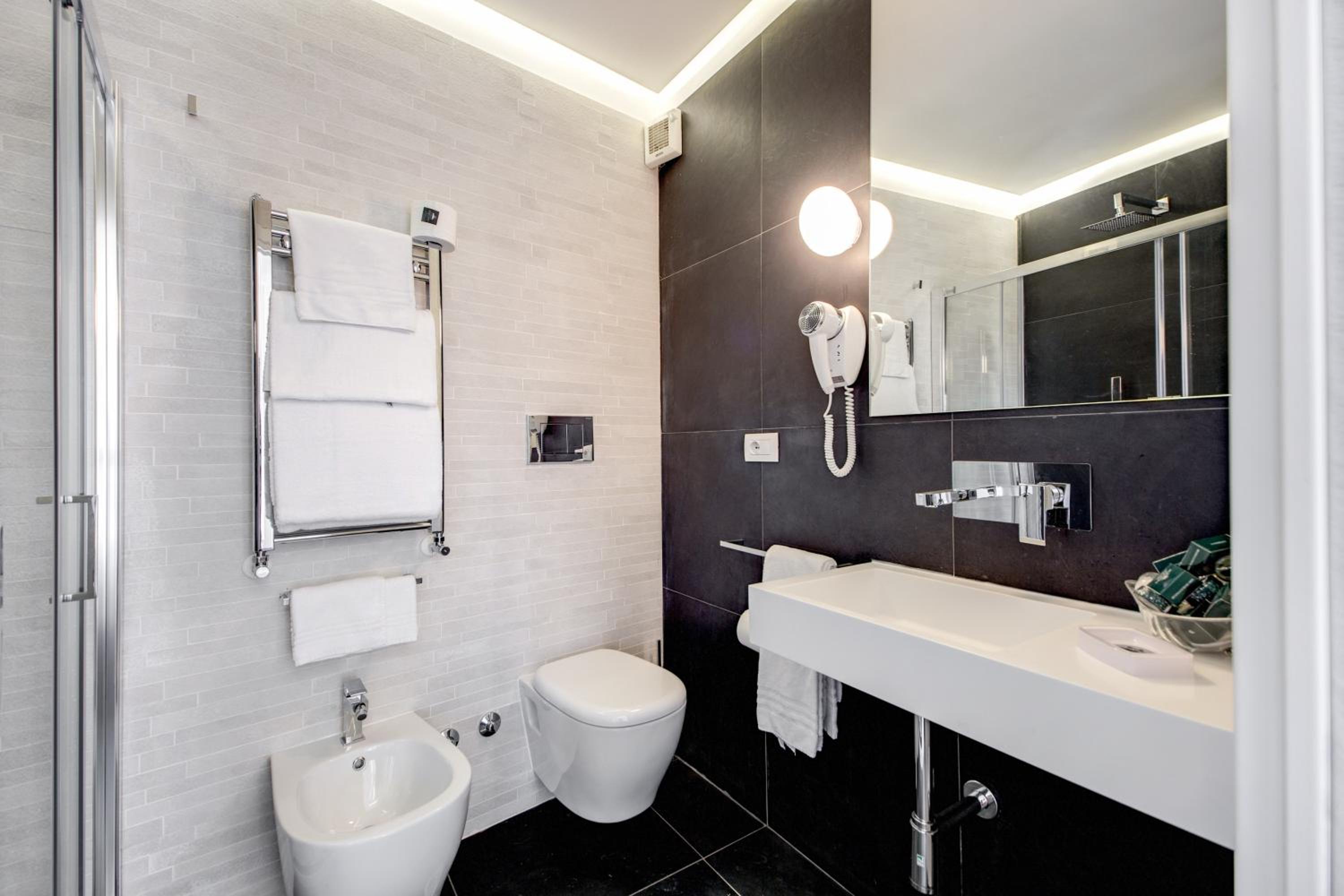 Quadruple Room with Pantheon View