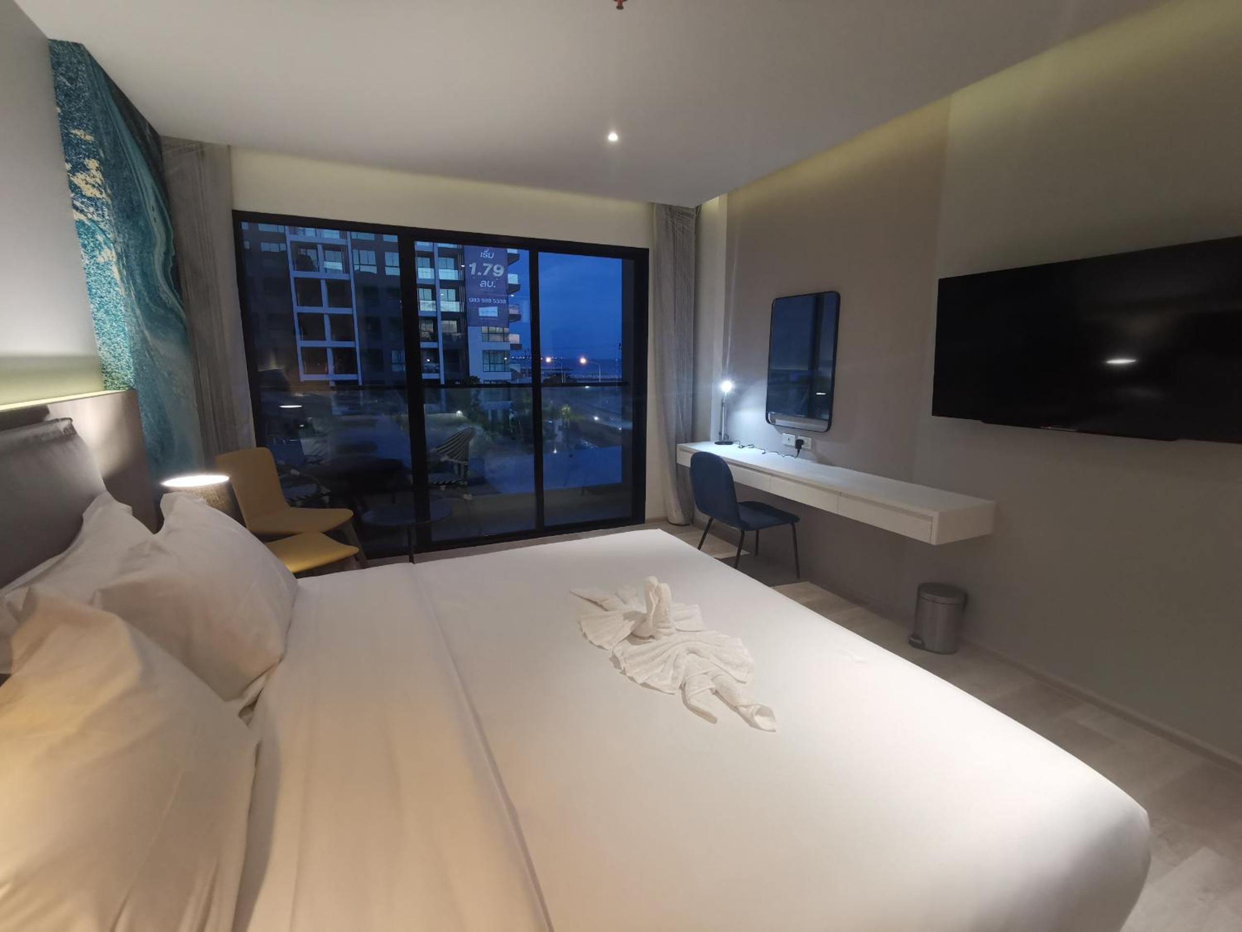 Deluxe Double or Twin Room - Photo 5