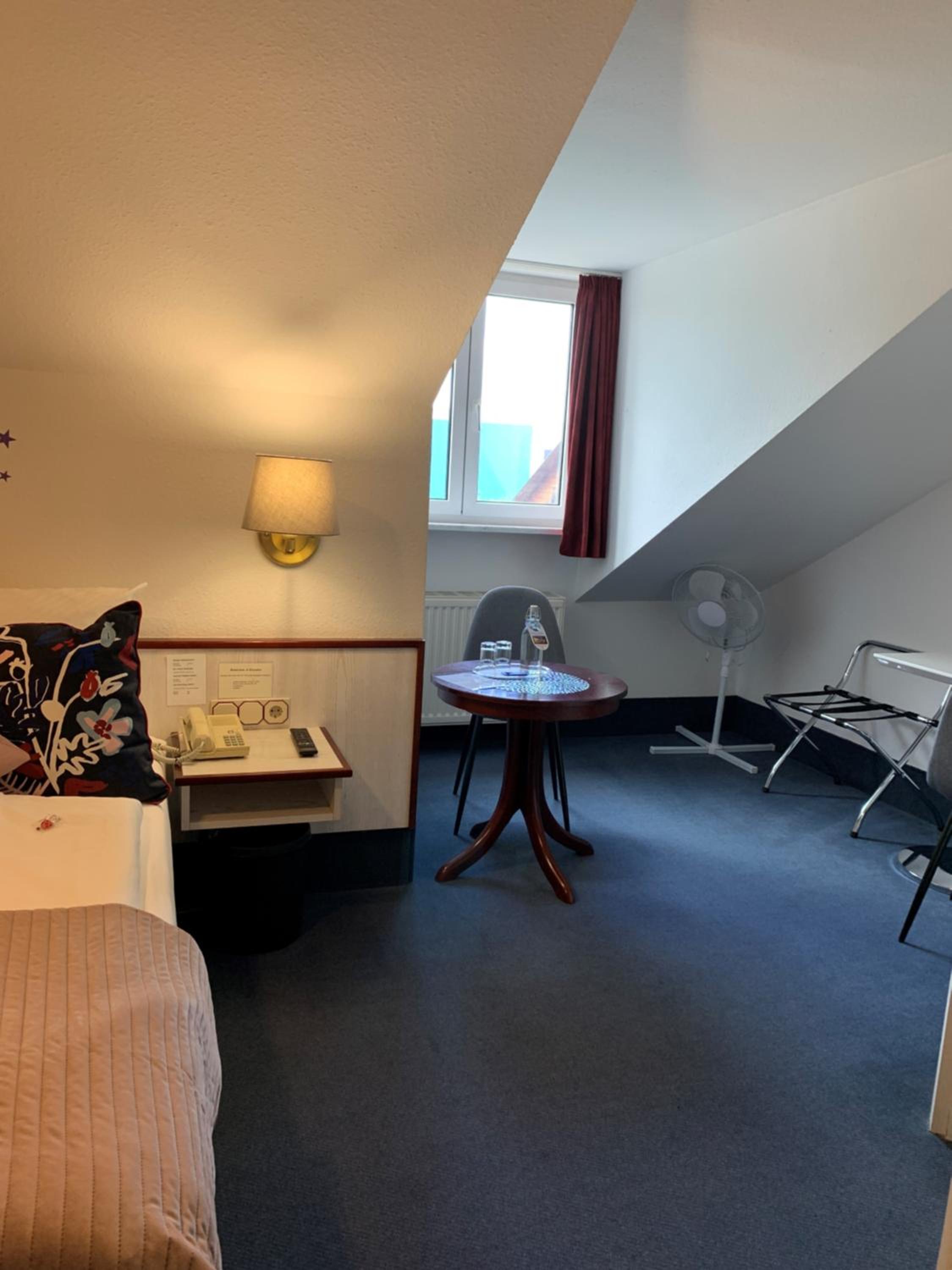 Double Room - Photo 5