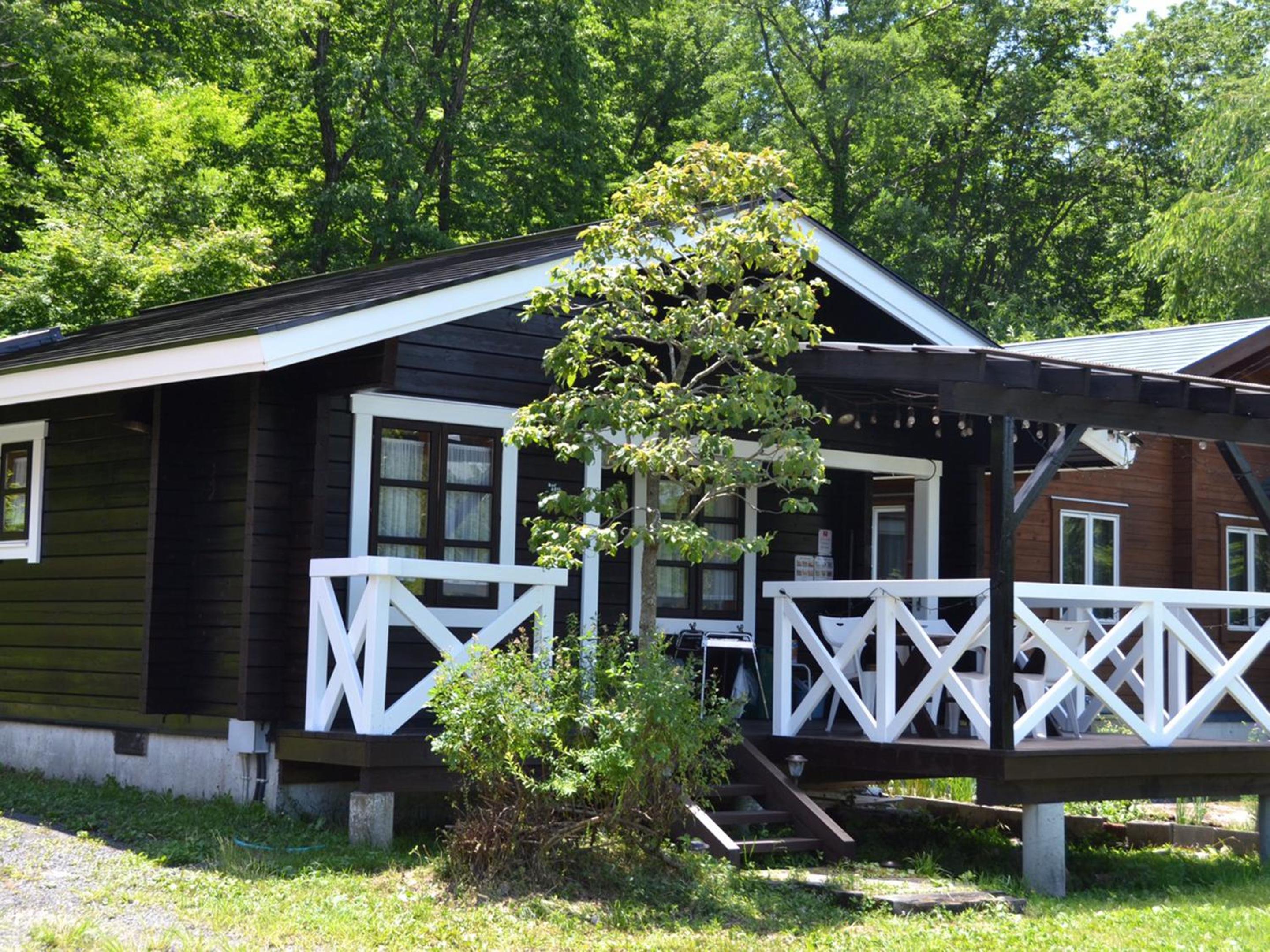 Christmas Cottage White (4 Adults)  - Photo 7