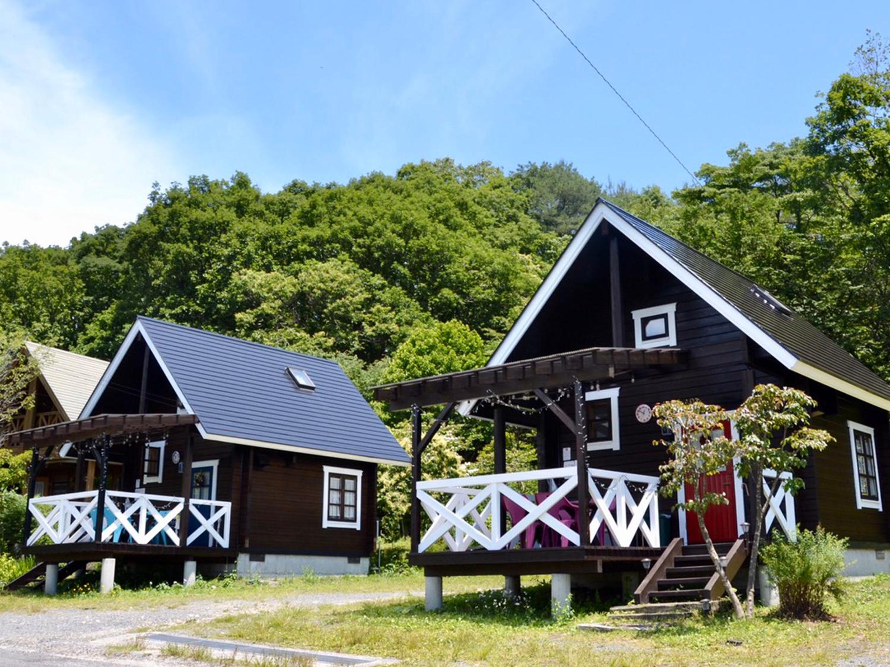 Christmas Cottage Red And Blue (4 Adults)  - Photo 14