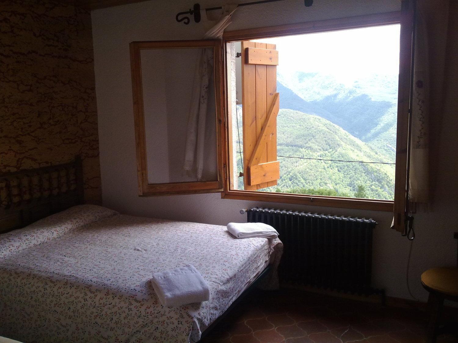 Double or Twin Room - Photo 2