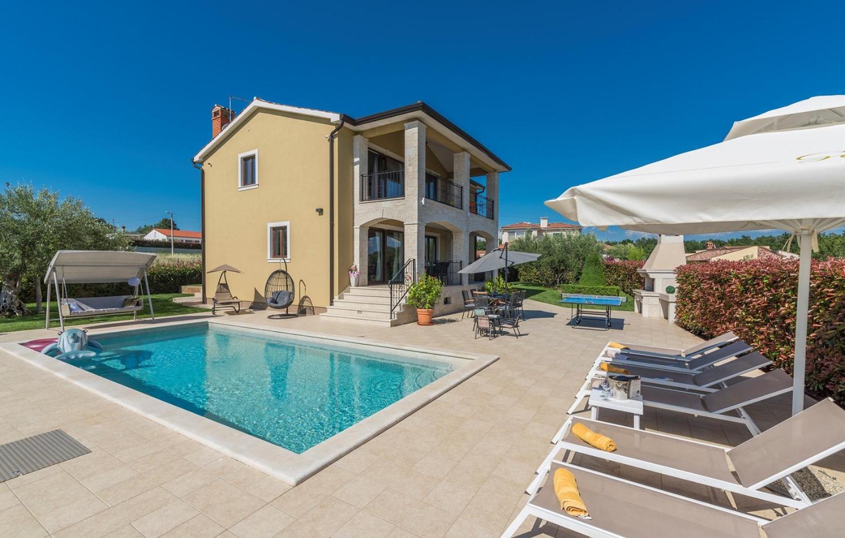 Villa with Private Pool photo 2