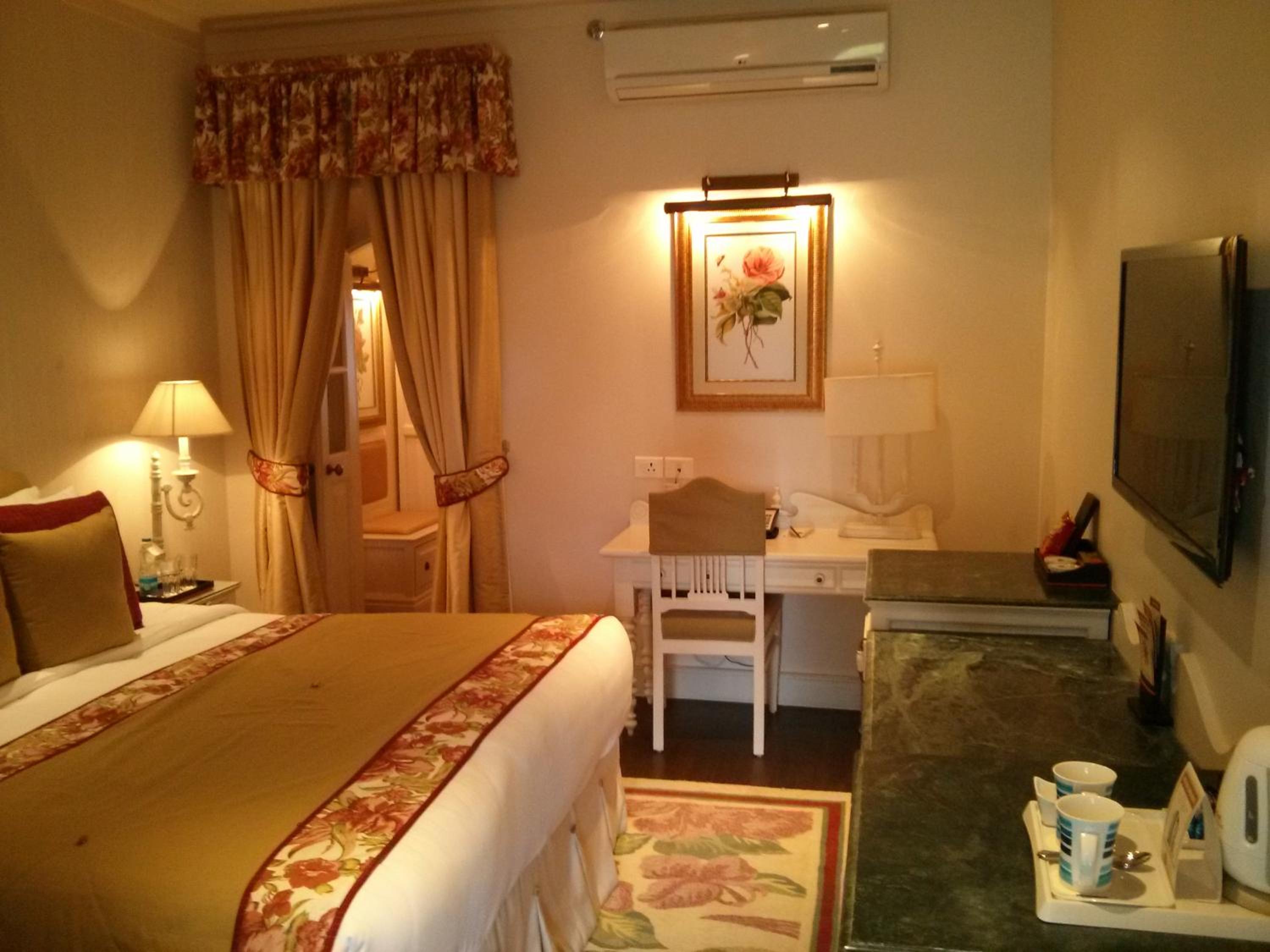 Superior Double Mountain View Room photo 2