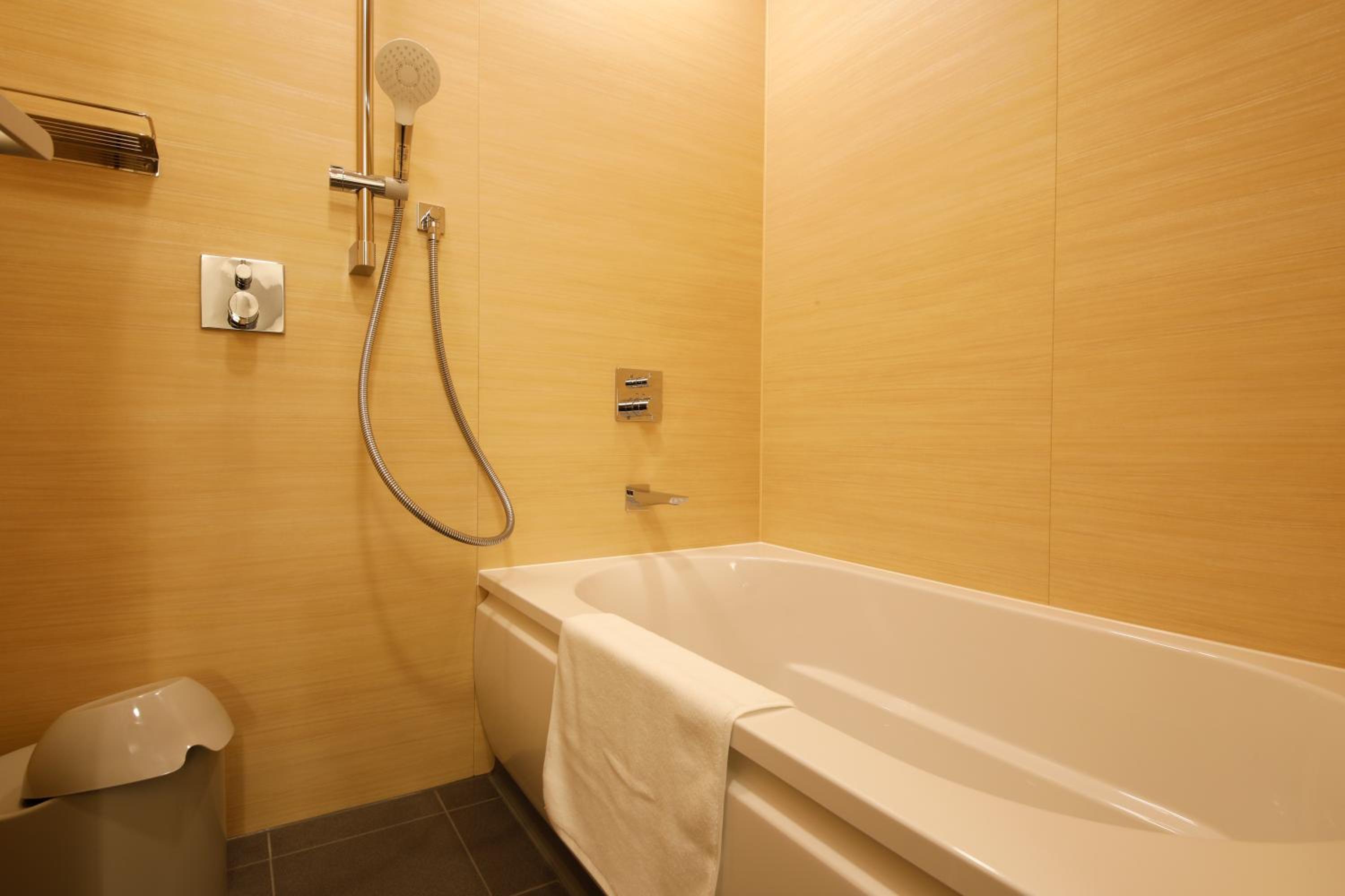 Premiere Twin Room with Tatami Area - Non Smoking - (New) Orinkaku Wing - Photo 8
