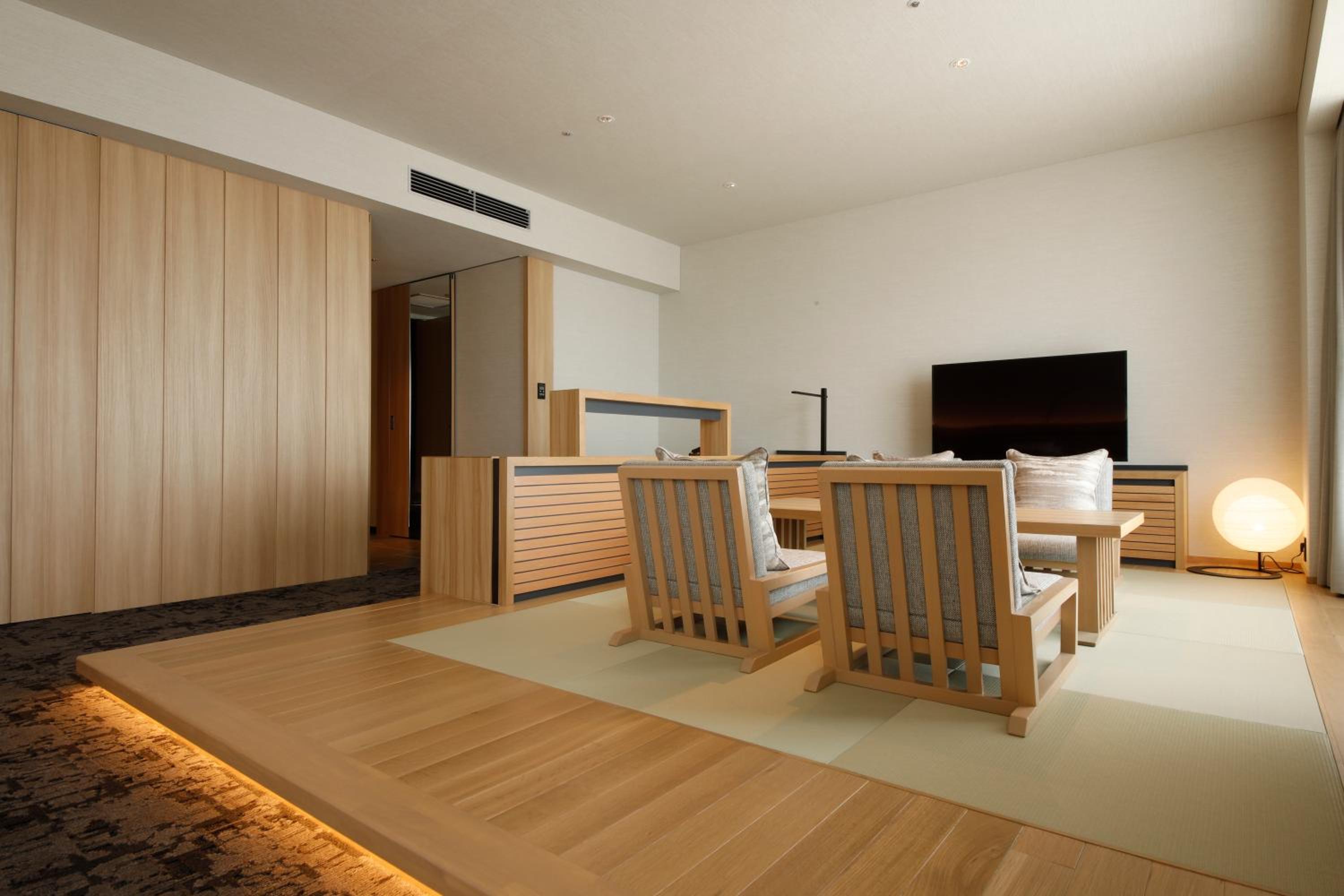 Premiere Twin Room with Tatami Area - Non Smoking - (New) Orinkaku Wing - Photo 12