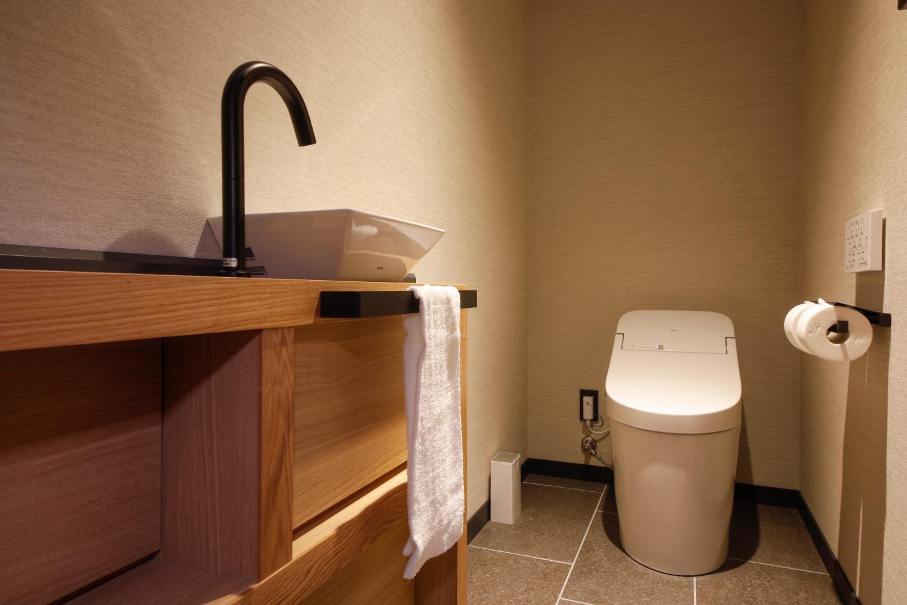 Premiere Suite Twin Room with Tatami Area - Non Smoking - (New) Orinkaku Wing - Photo 6