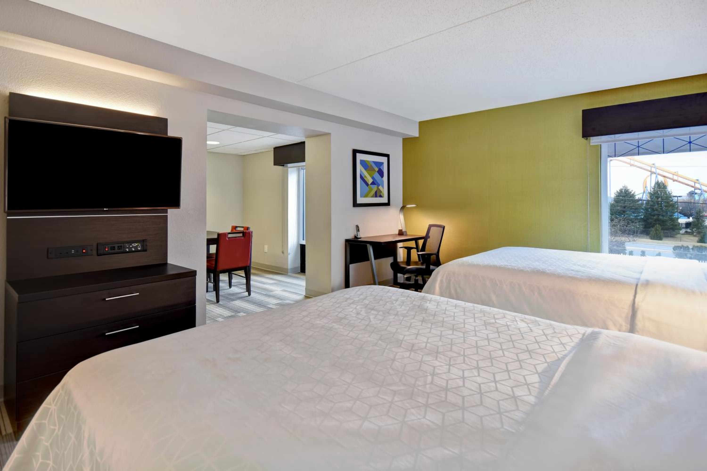 Suite with Two Queen Beds