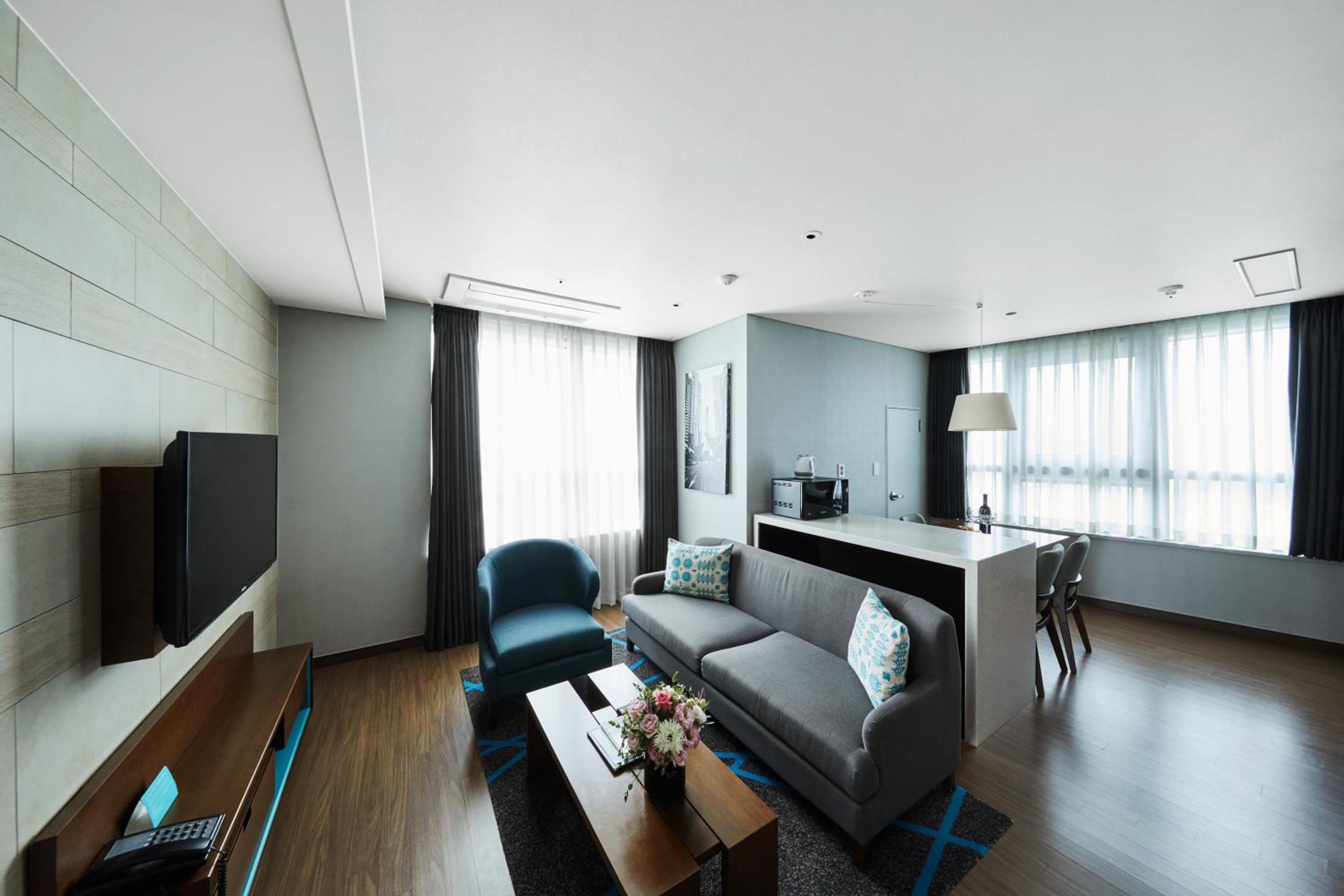 Ocean Premier Suite Double Room - high floor