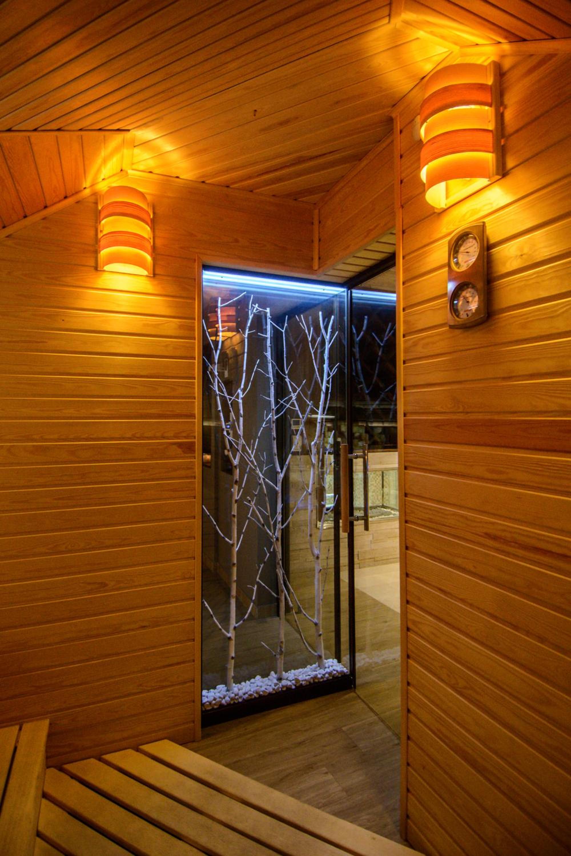 Suite with Spa Bath - Photo 8