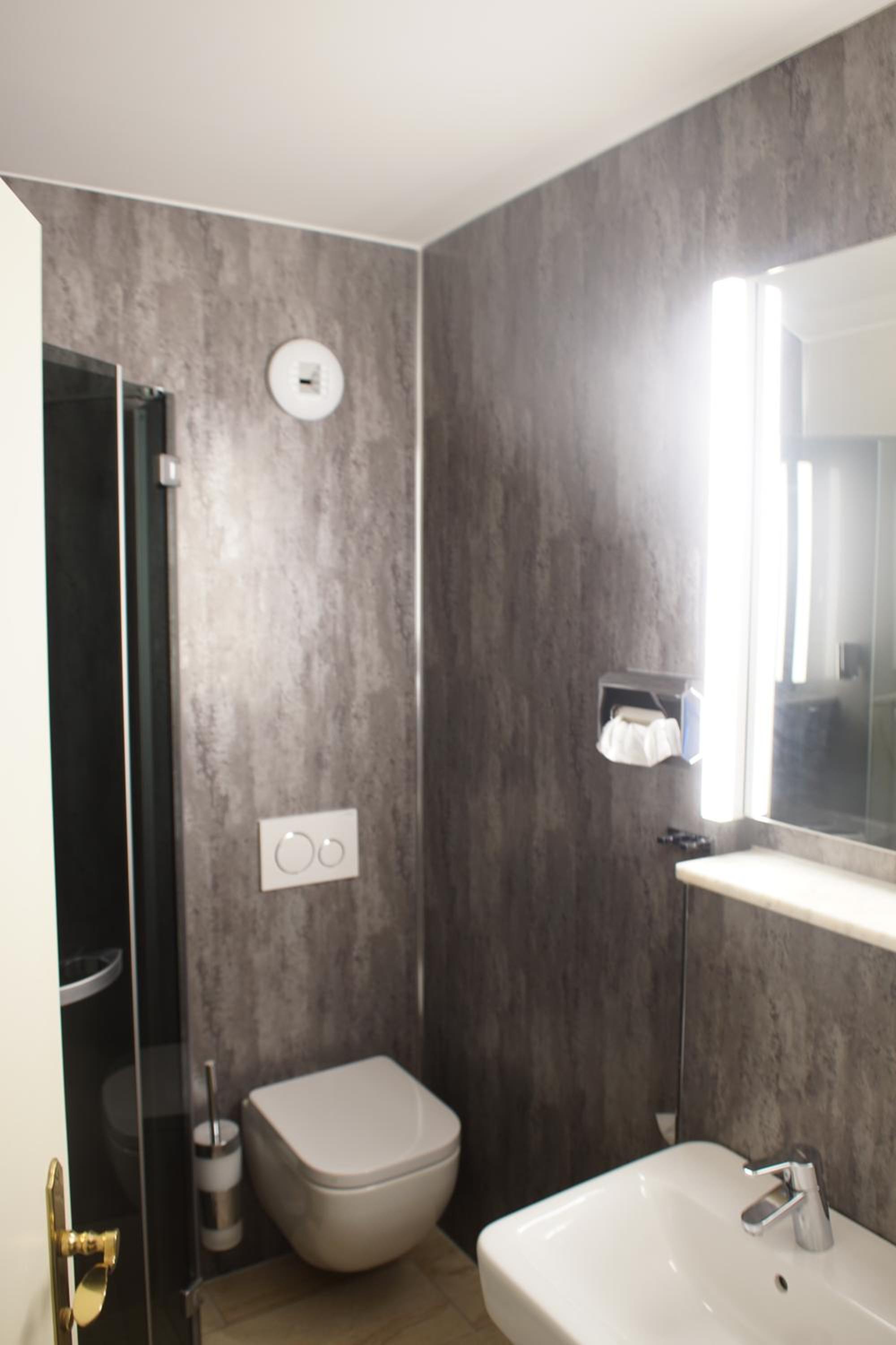 Double or Twin Room photo 2