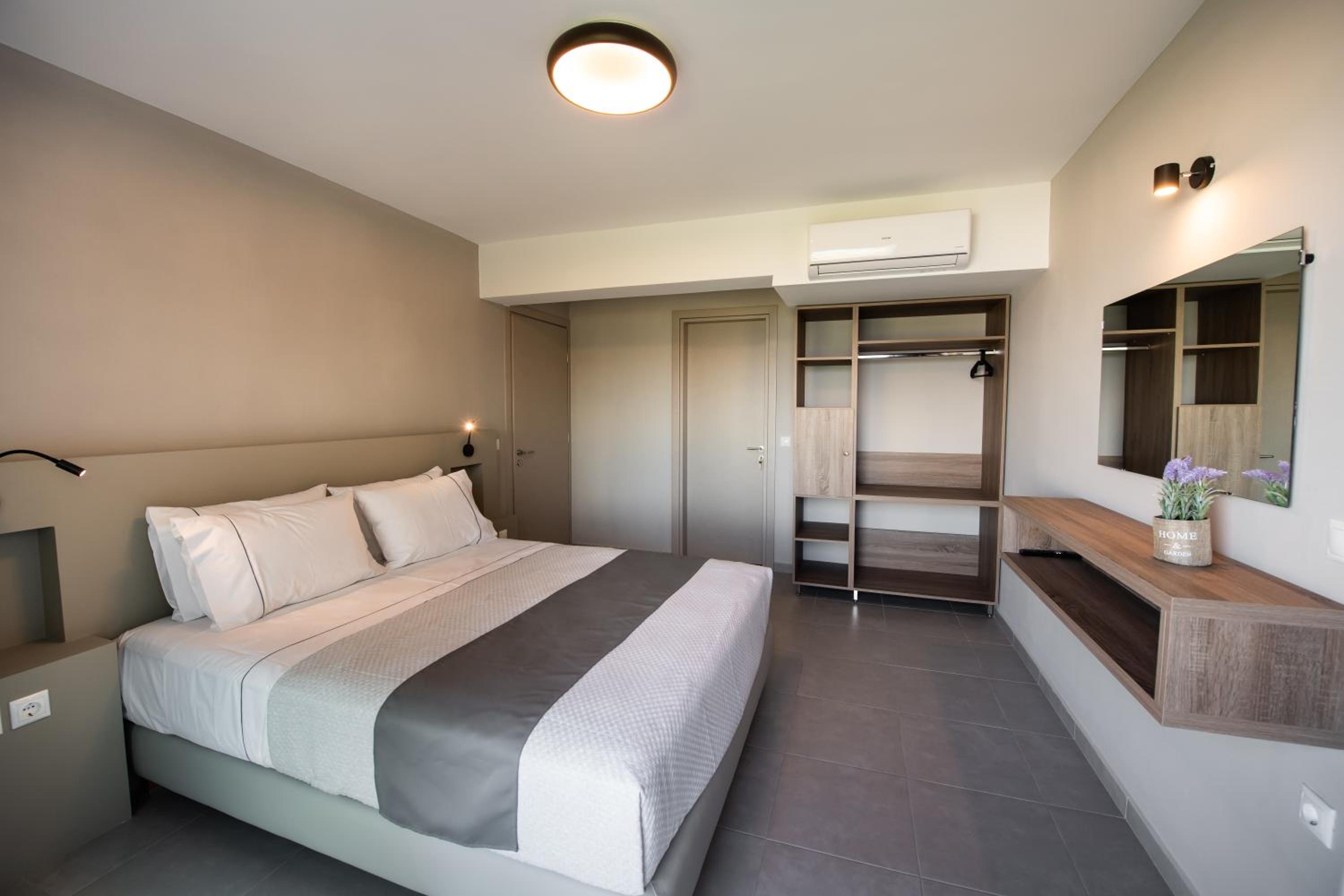 Three-Bedroom Villa photo 1