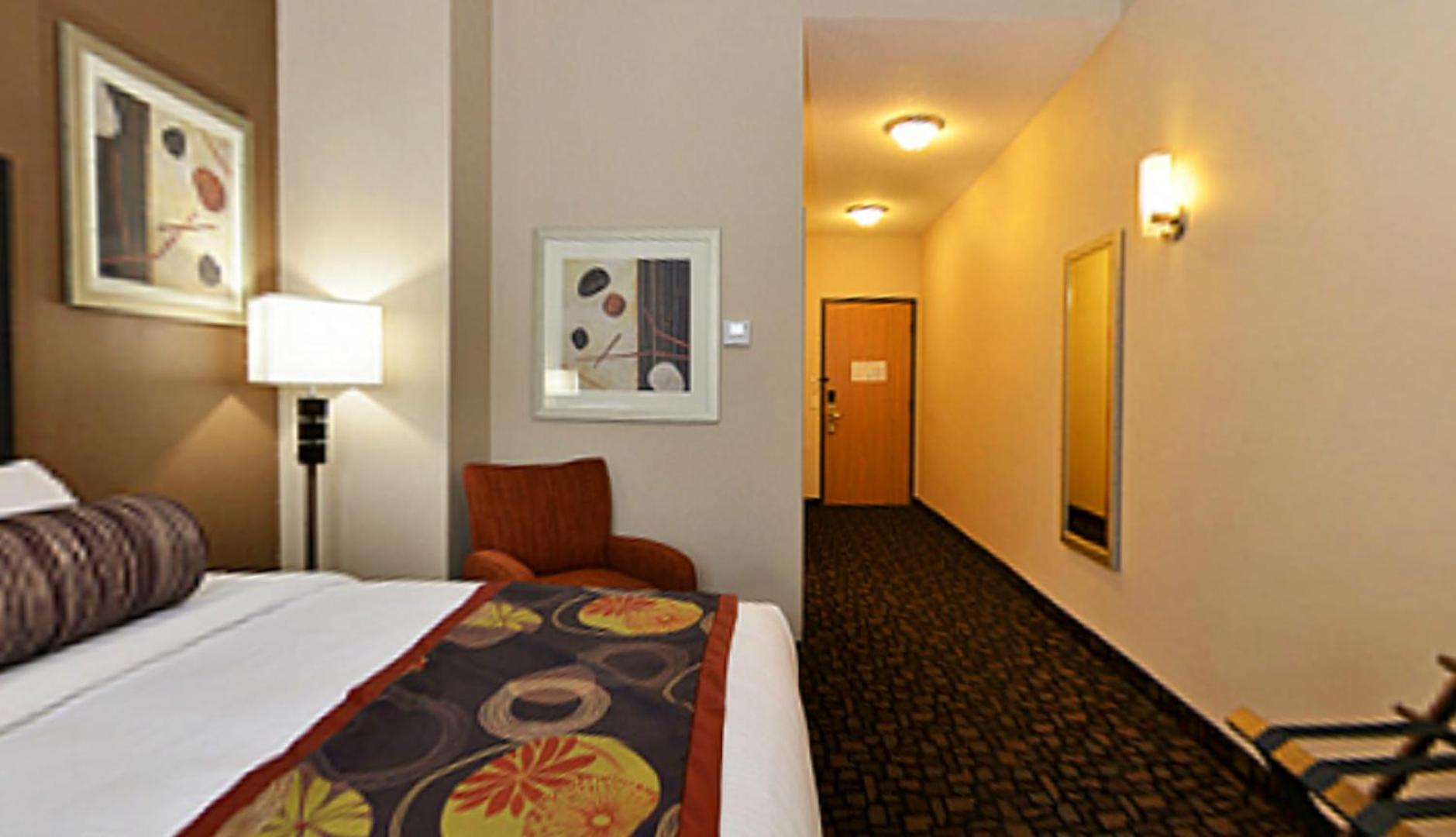 Family King Suite with Sofa Bed - Non-Smoking - Photo 2
