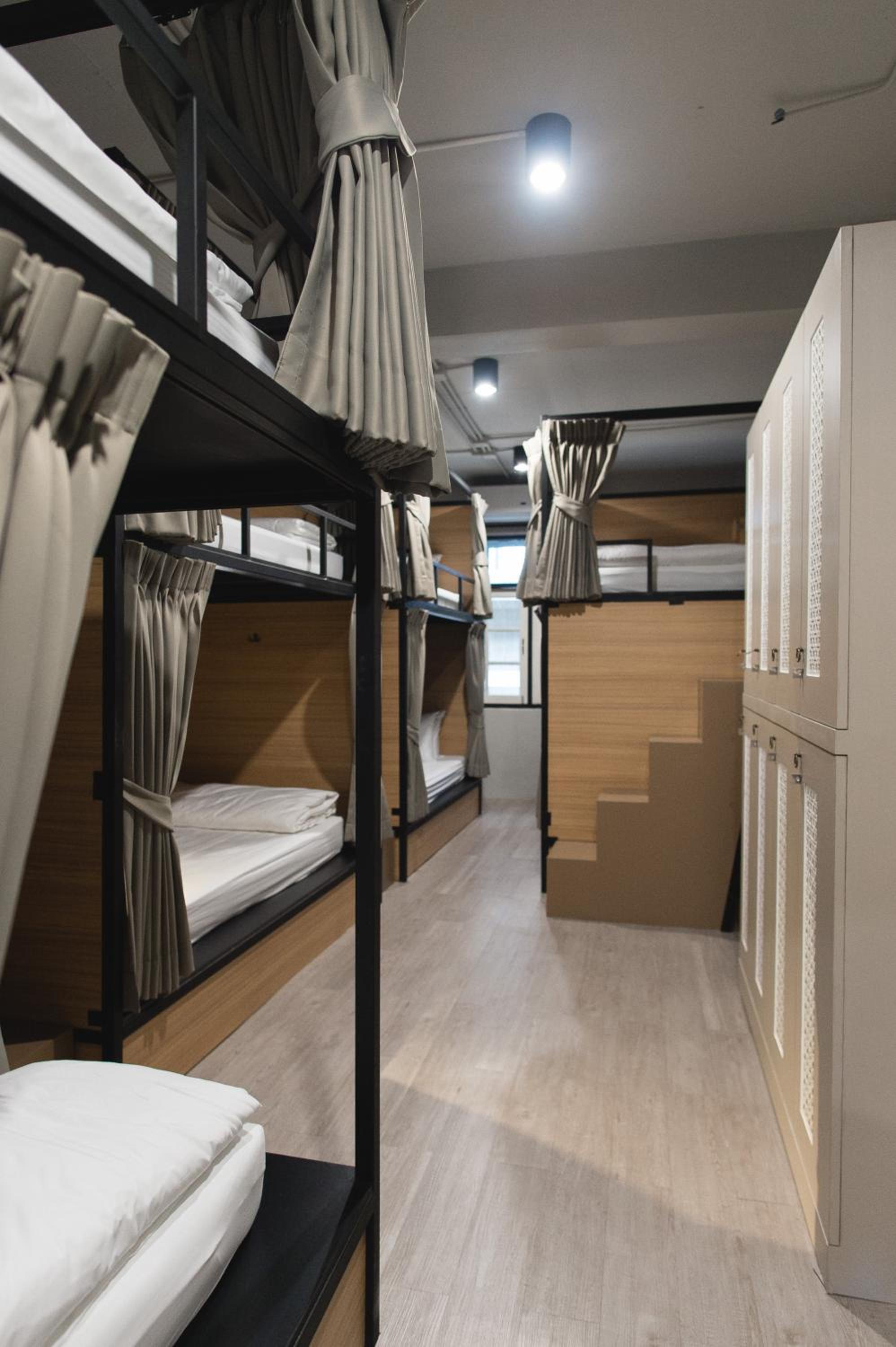 Bed in 8-Bed Mixed Dormitory Room photo 3
