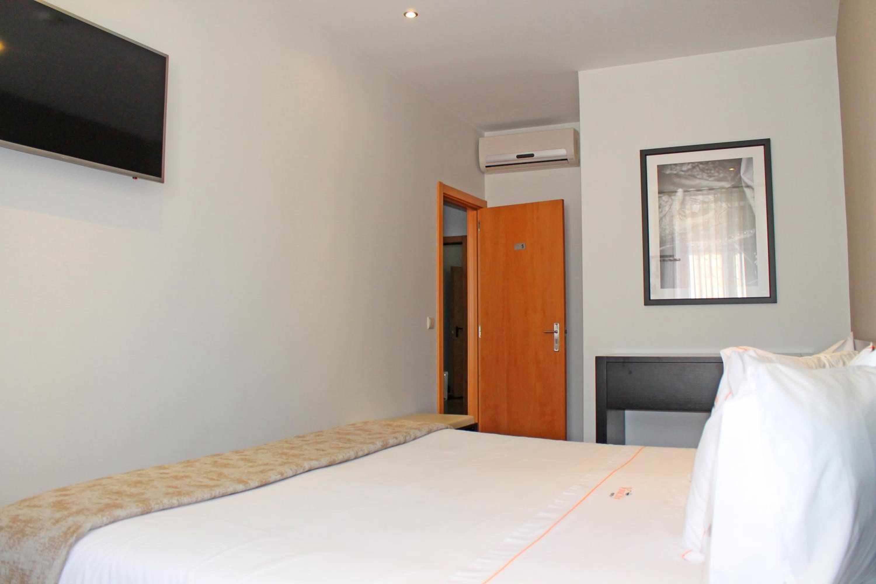 Superior Double or Twin Room with Balcony photo 2