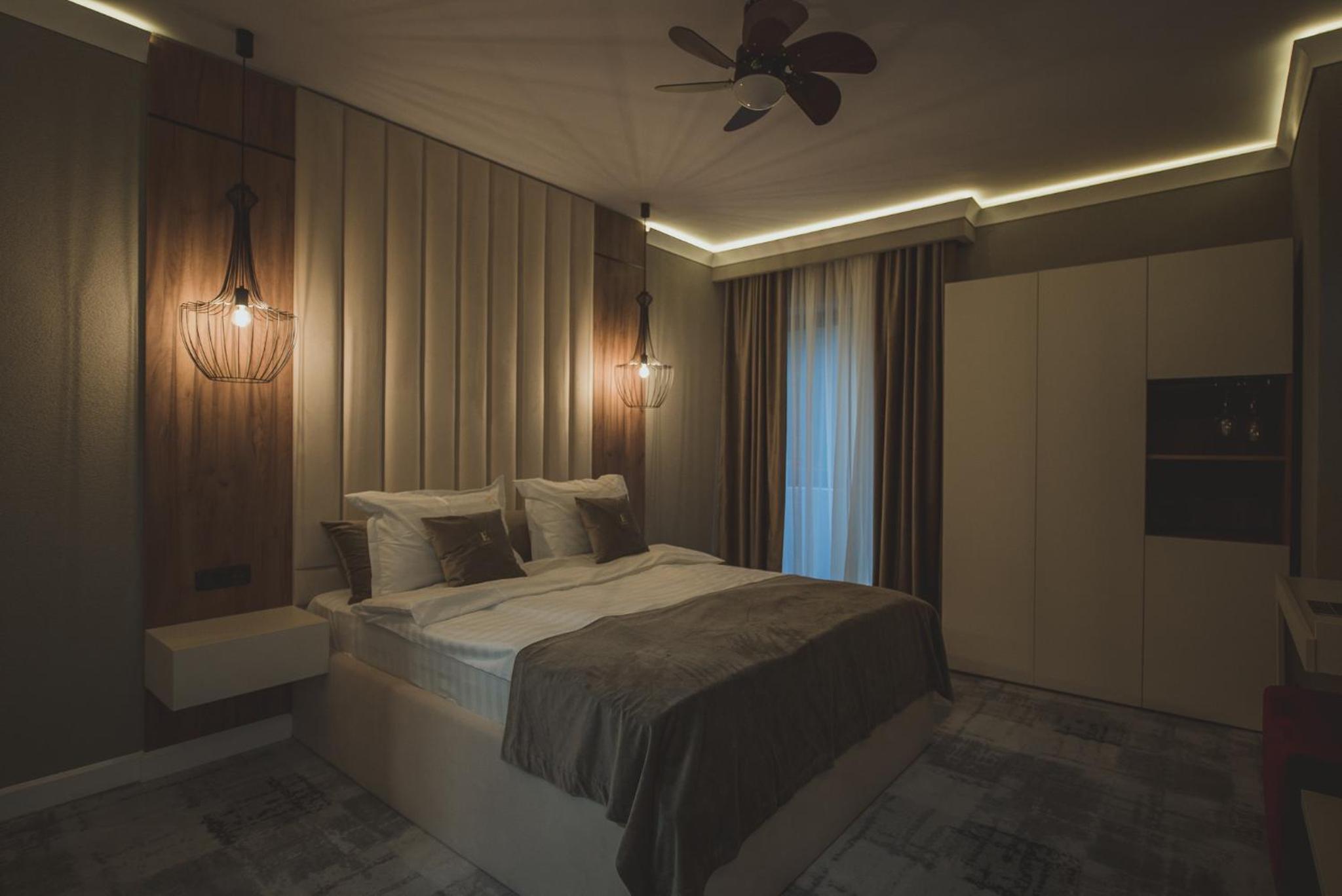 Standard Double Room - Photo 8