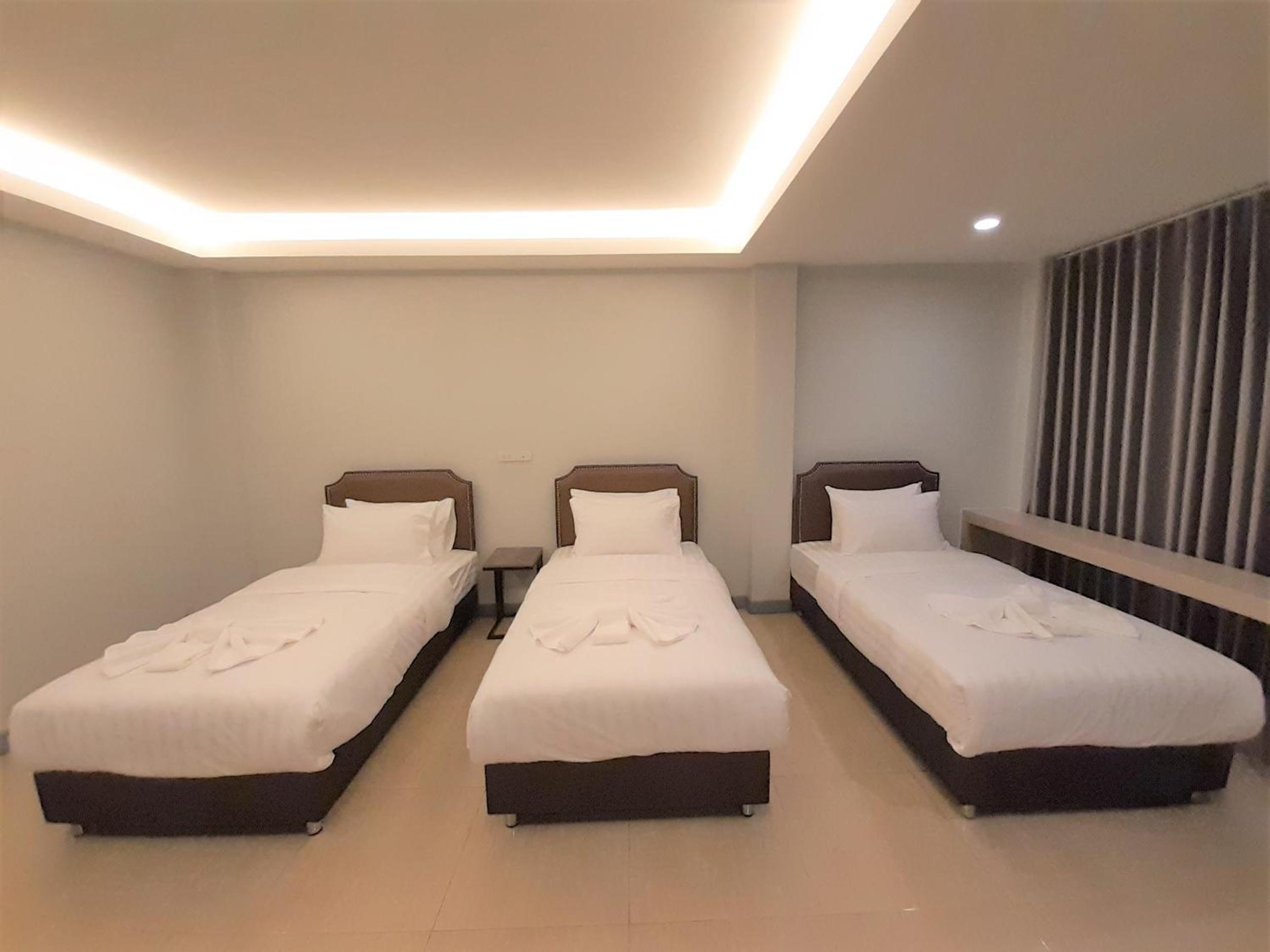 Standard Suite - Photo 10