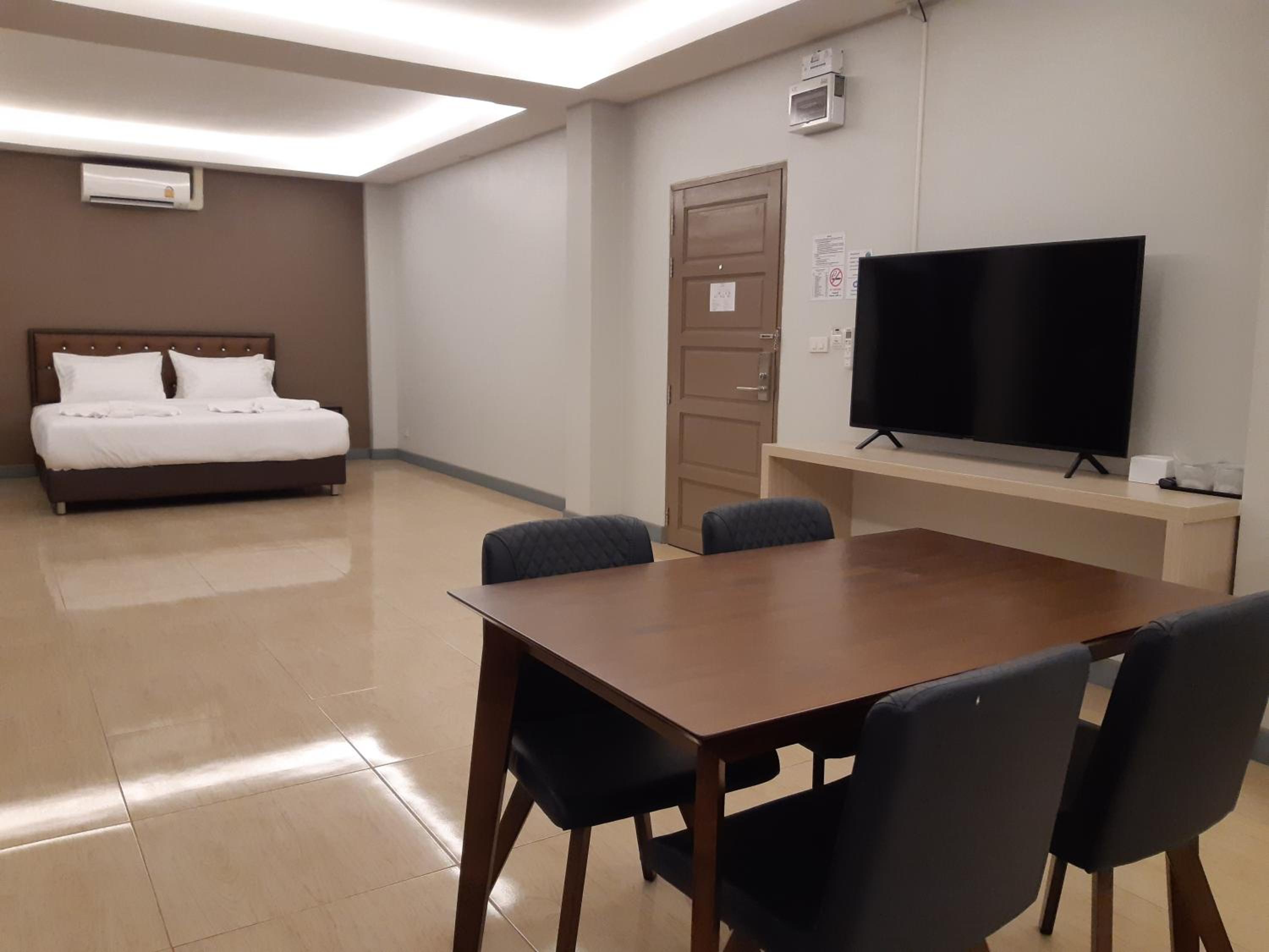 Family Suite - Photo 18