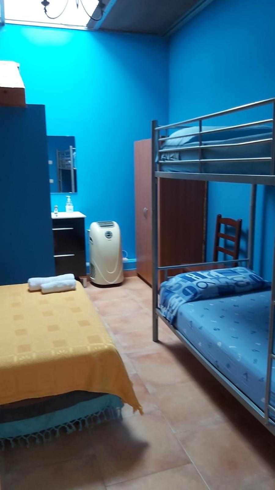 Quadruple Room with Private Bathroom photo 2