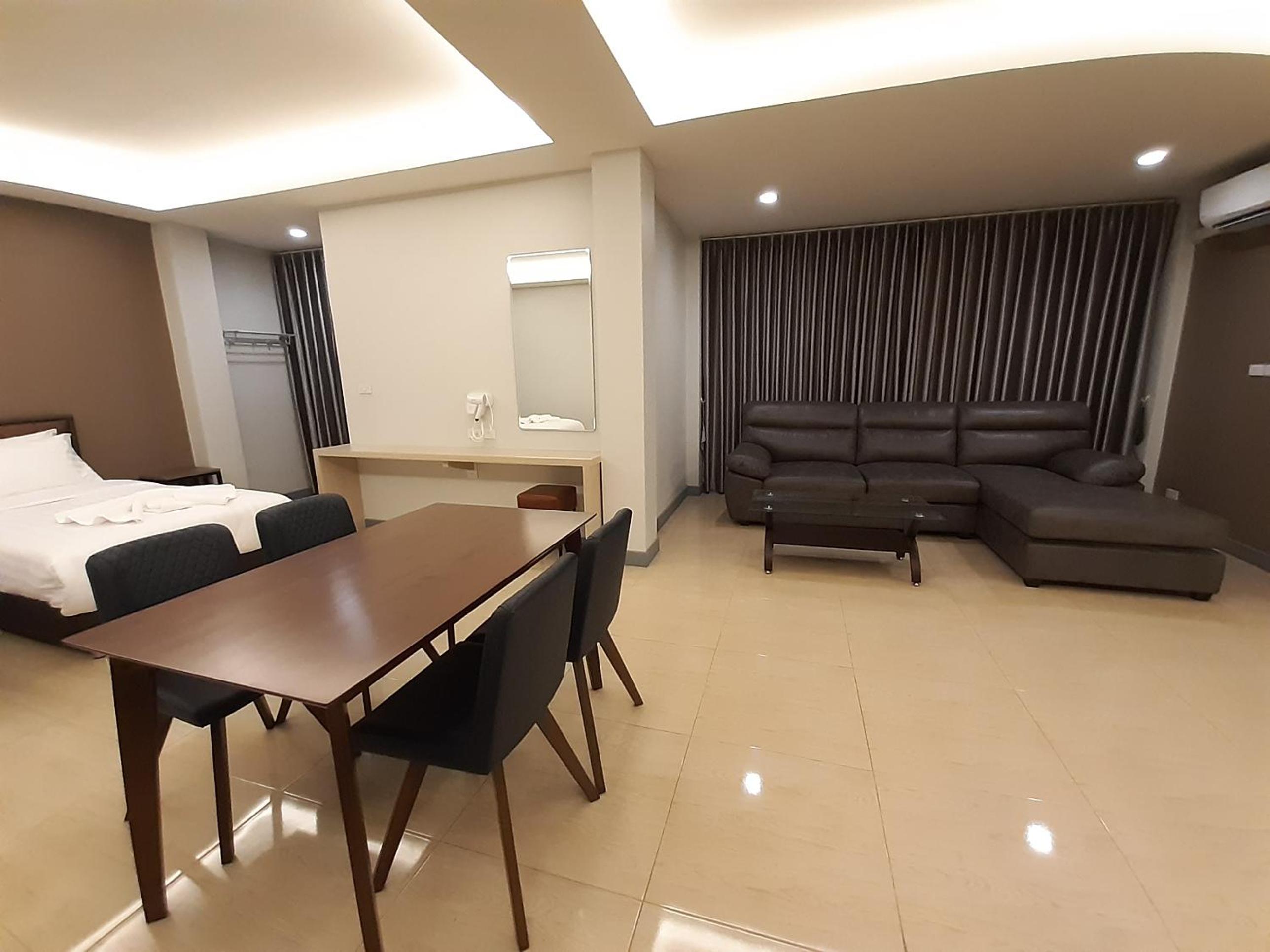 Family Suite - Photo 16