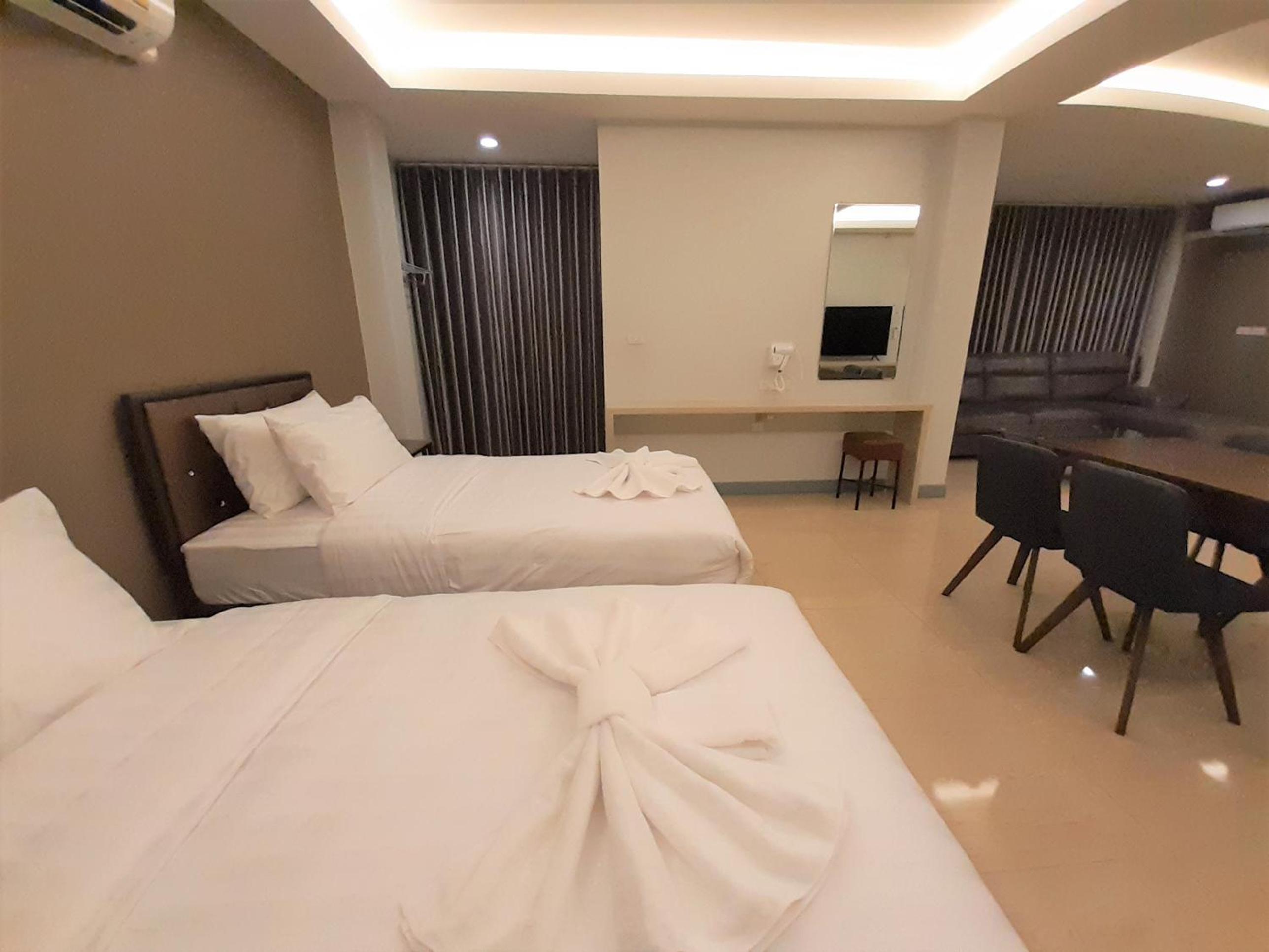 Family Suite - Photo 9