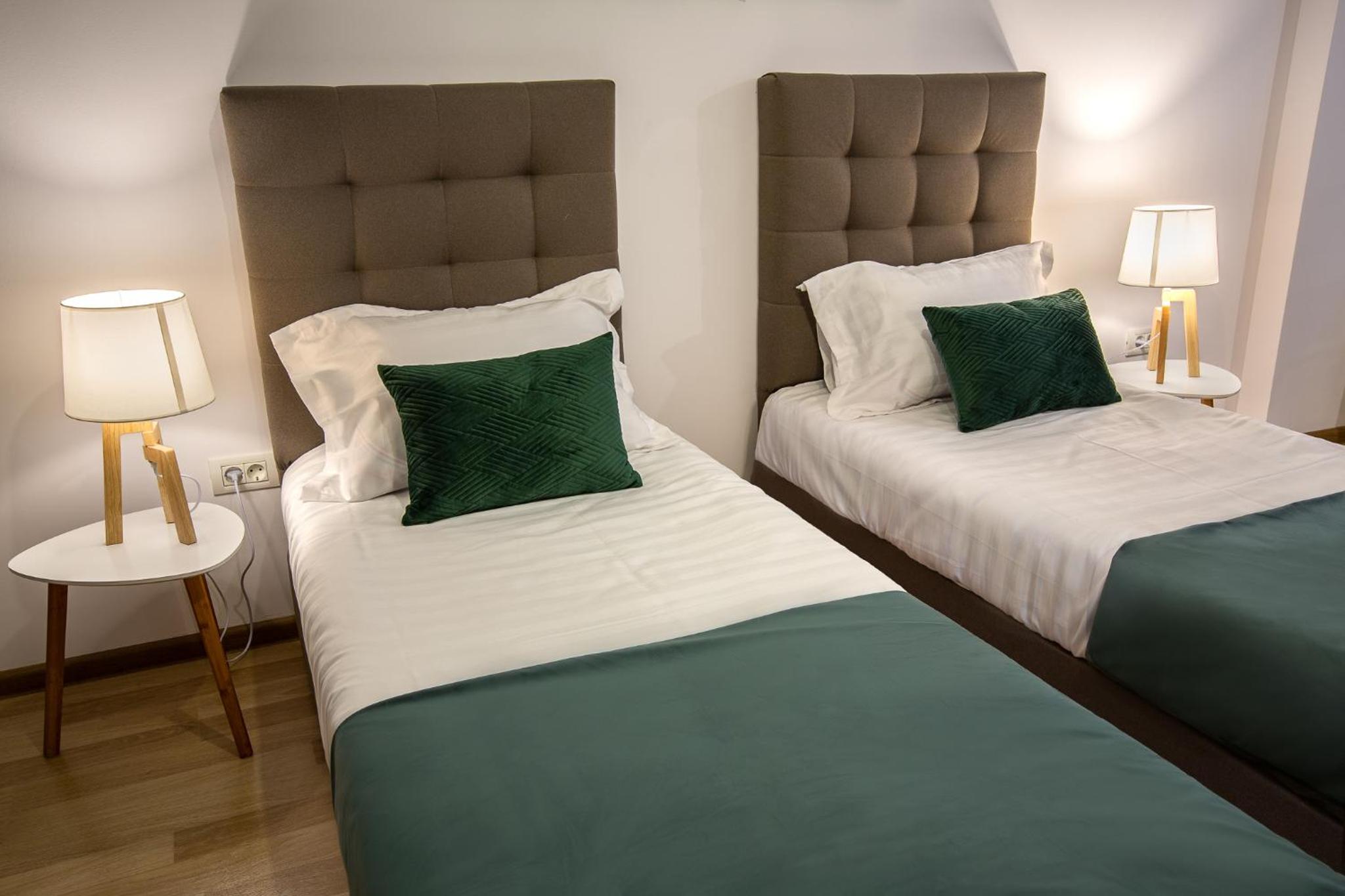 Deluxe Junior Suite - Photo 6