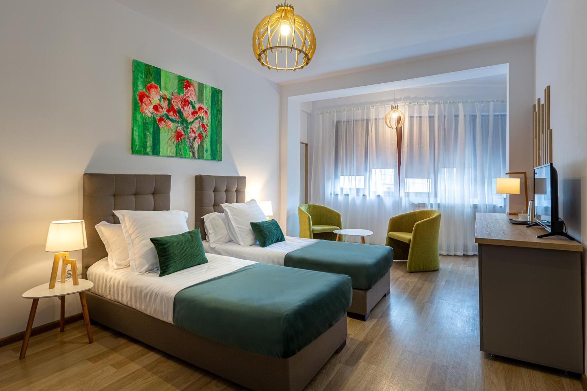Deluxe Junior Suite - Photo 8