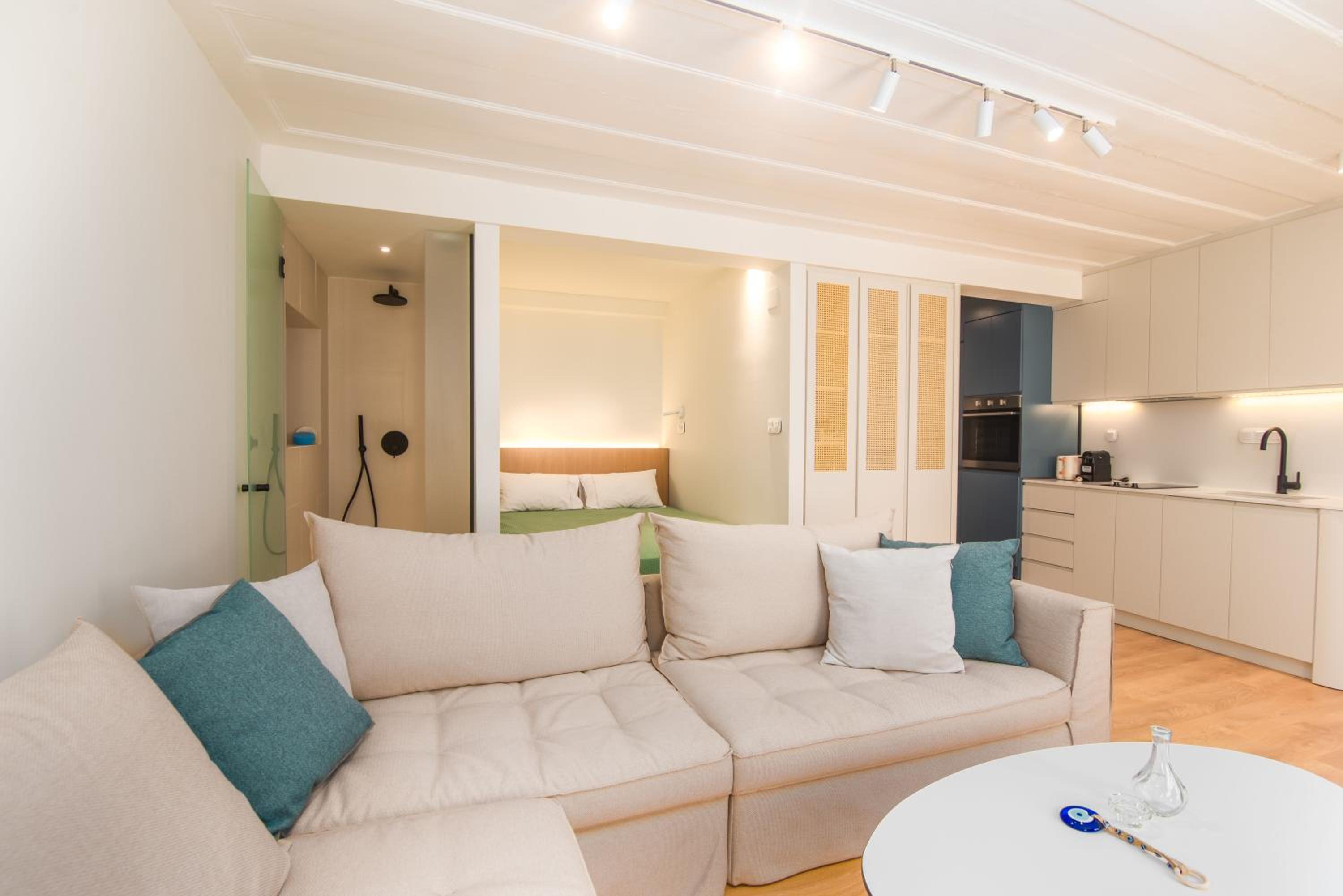 Deluxe Apartment