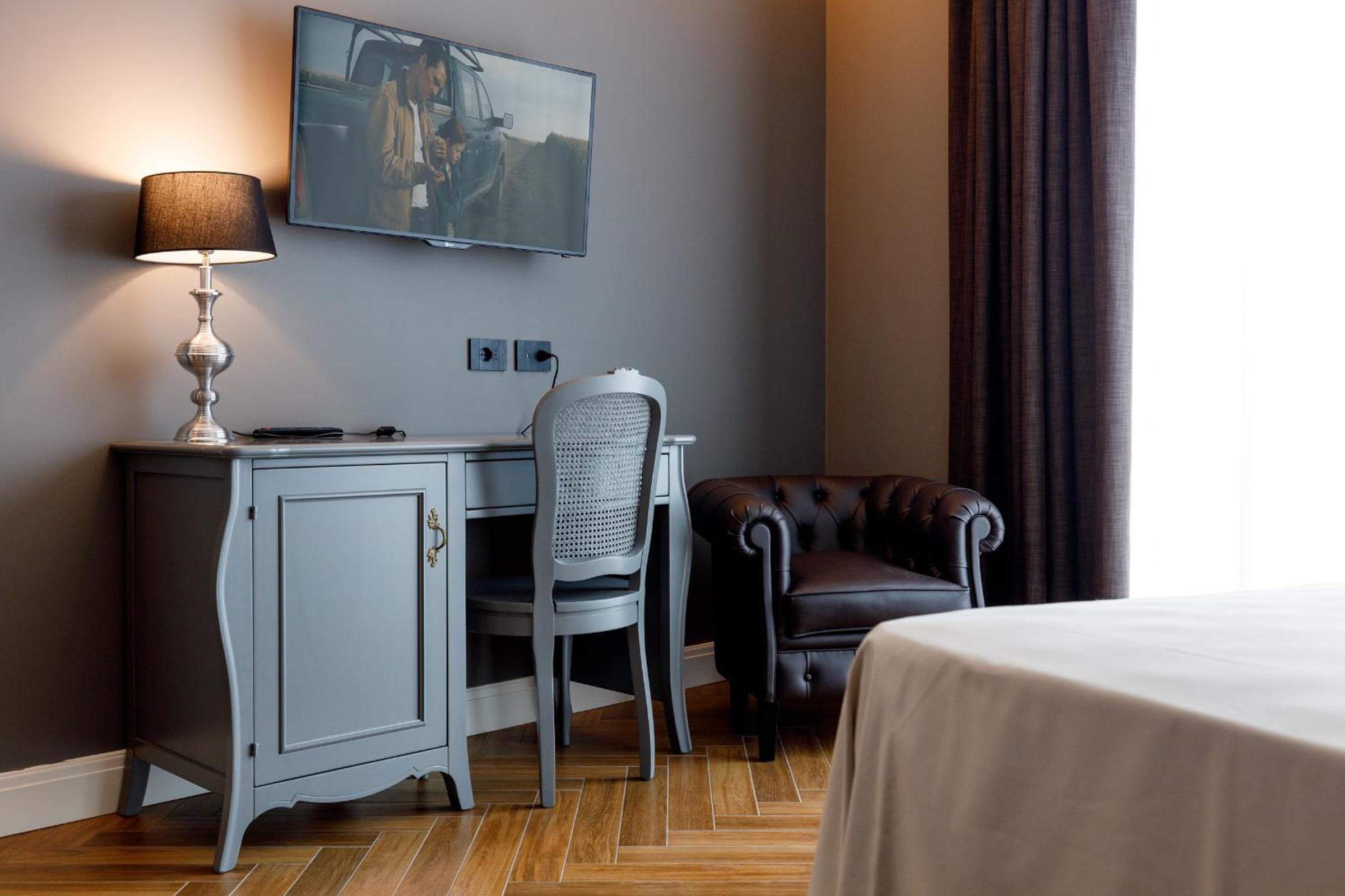 Suite with Lake View photo 2
