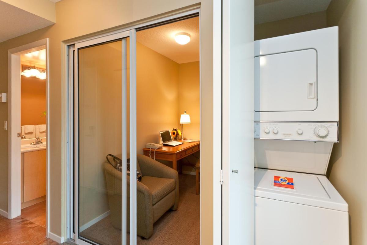 One-Bedroom Apartment with Ocean View photo 1