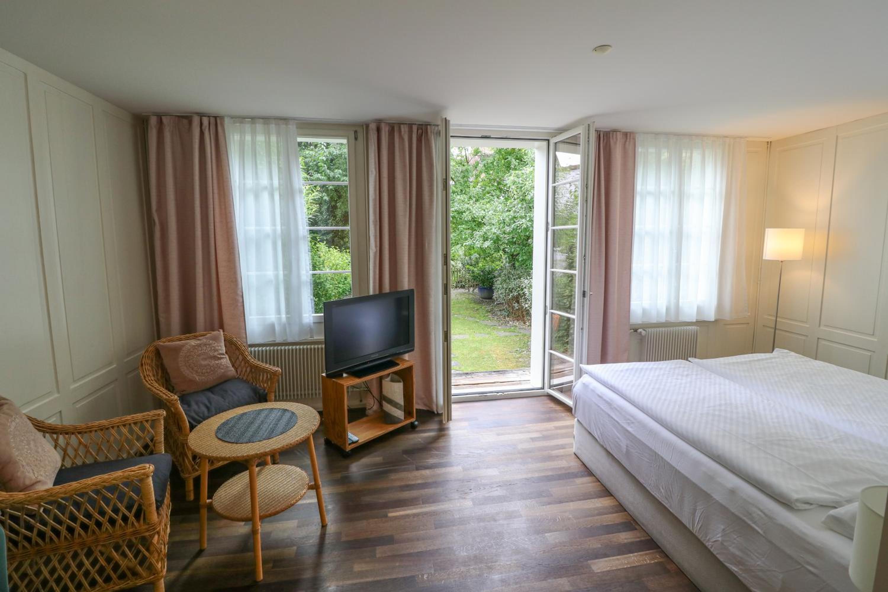 Double Room with Garden View photo 1