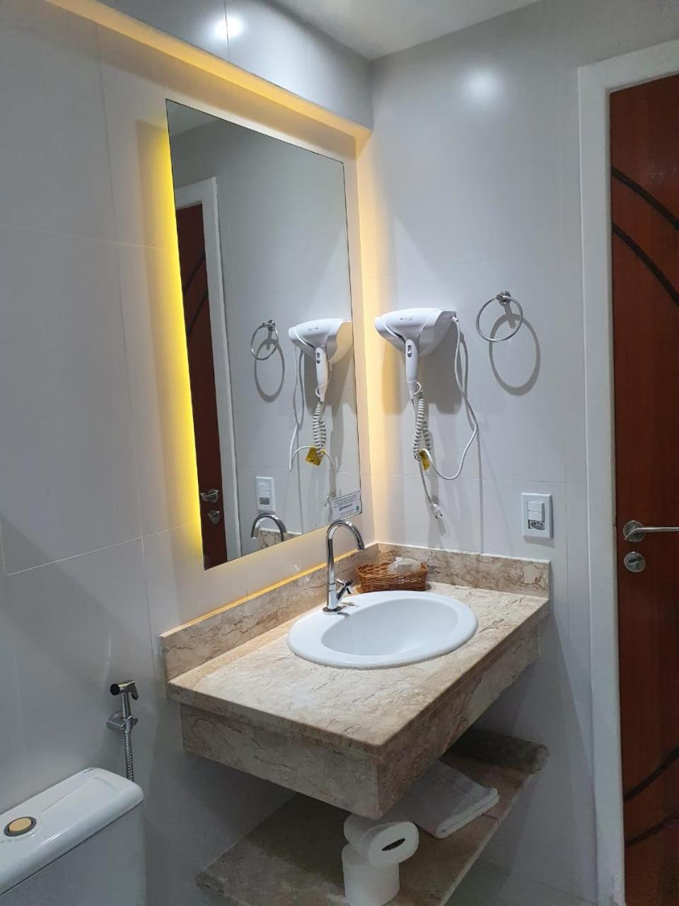 Master Suite with Sea View thumbnail 5