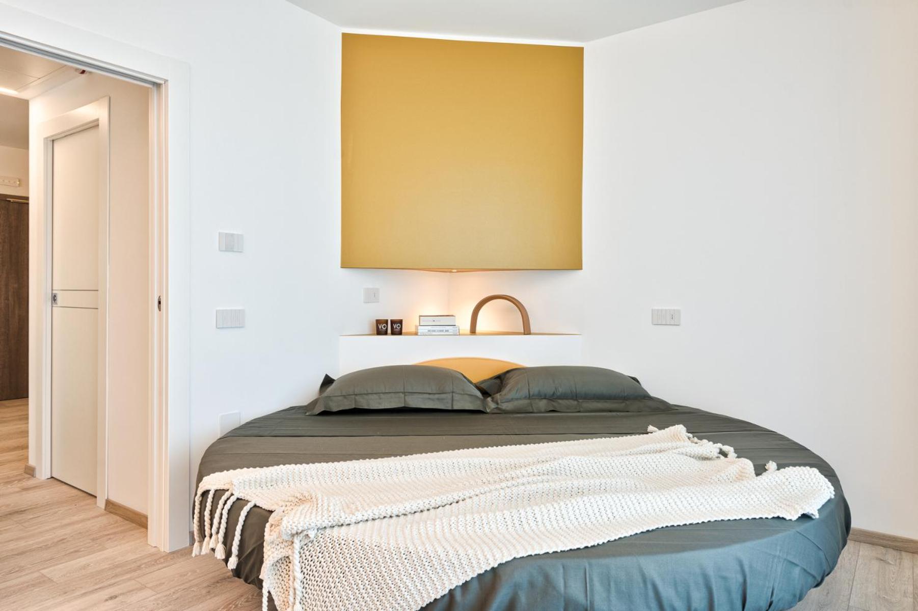 One-Bedroom Apartment - Photo 29