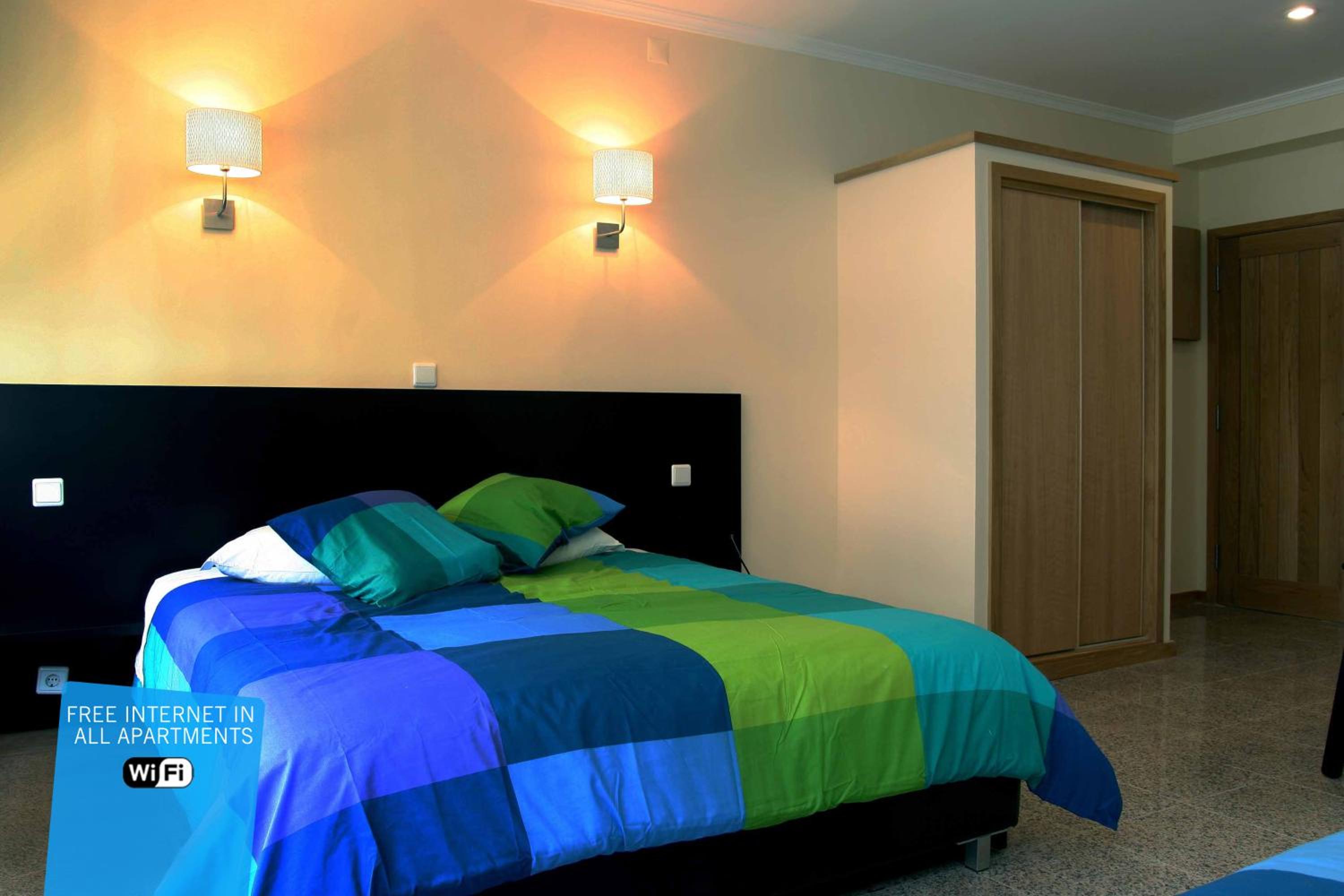 Deluxe Studio (4 Adults) - Photo 9