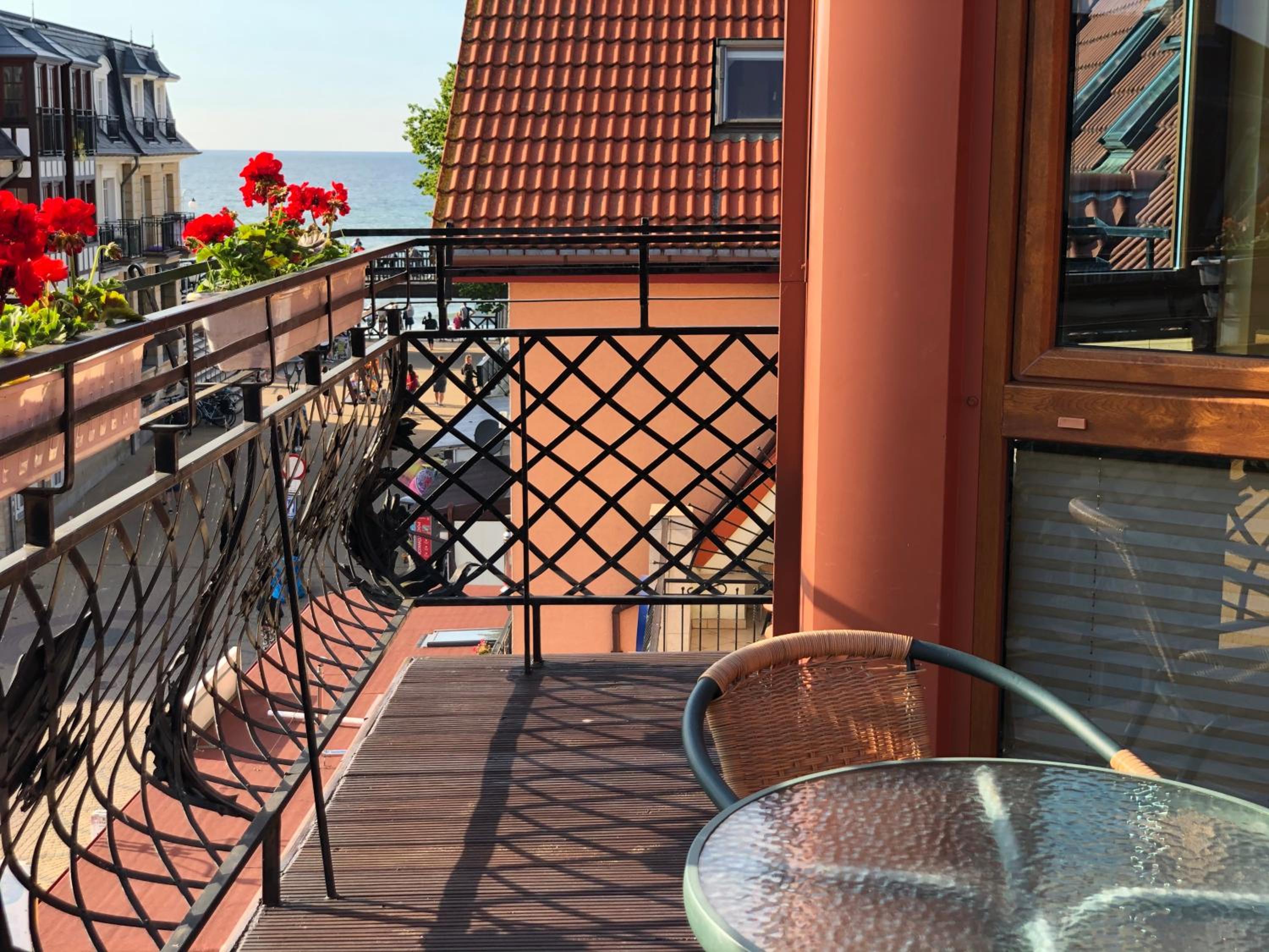 Studio Apartment with Sea View photo 3