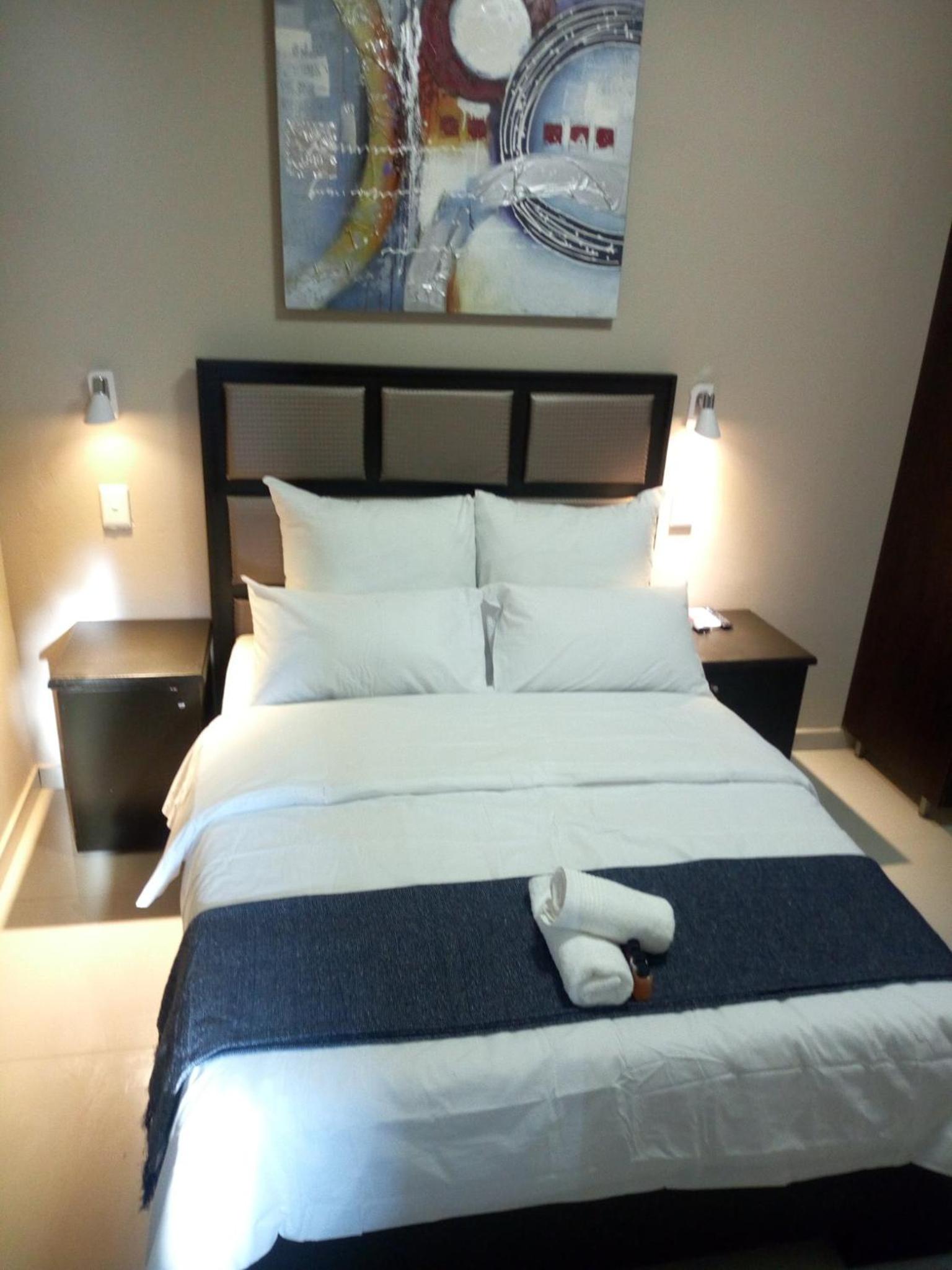 Budget Double Room - Photo 3