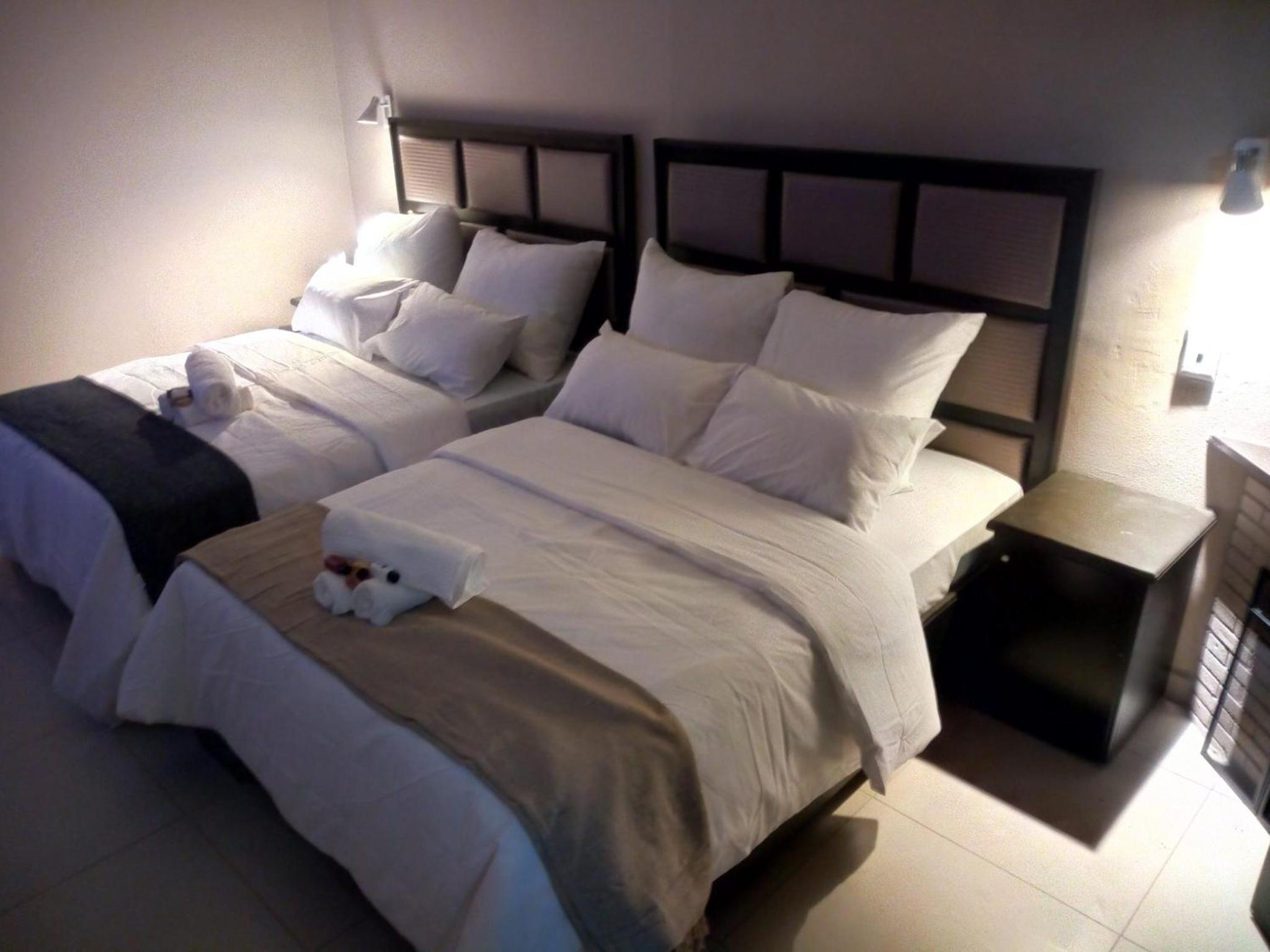 Double Room - Photo 2