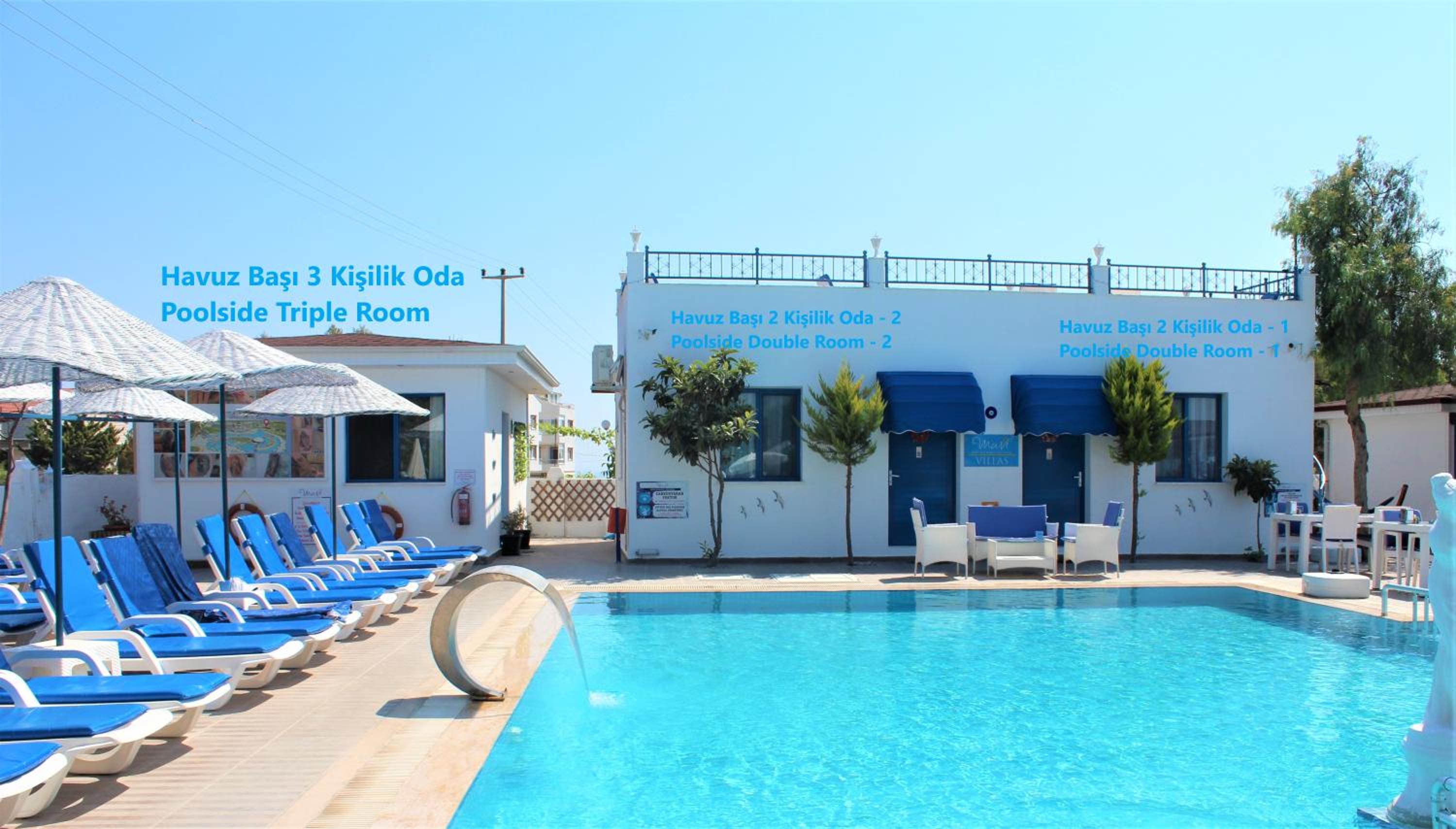 Triple Room with Pool View photo 3