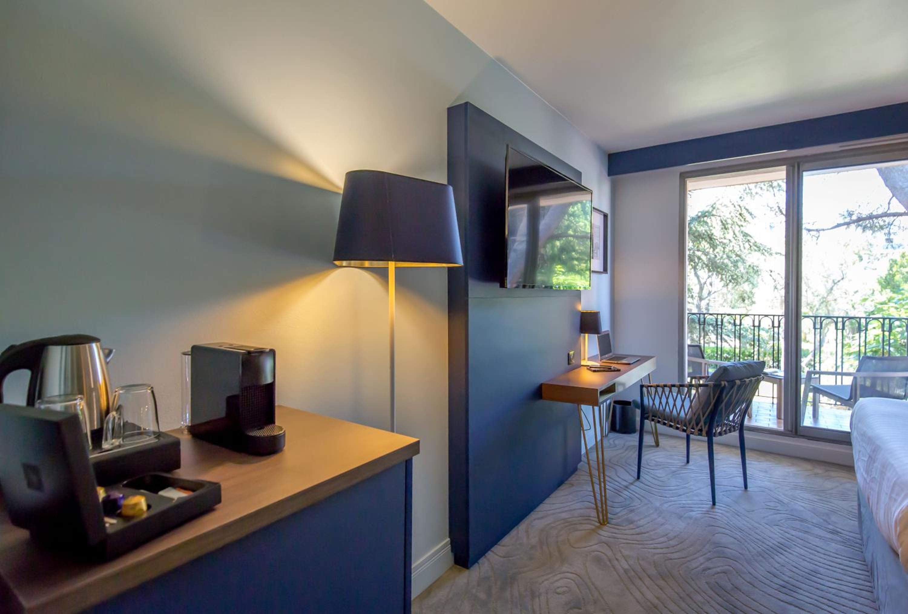 Privilege Double Room with Balcony and Garden View thumbnail 6