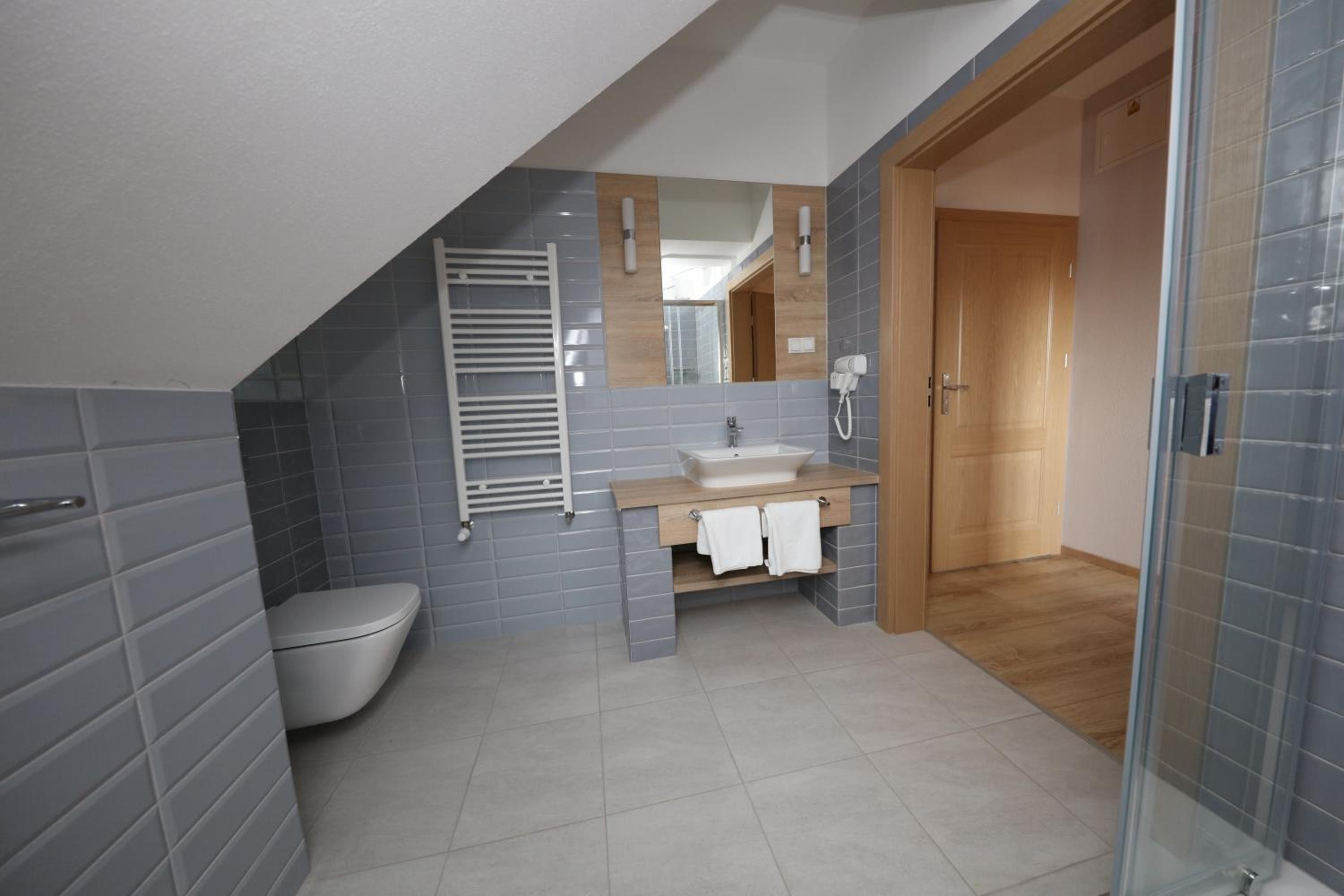 Large Double Room photo 2
