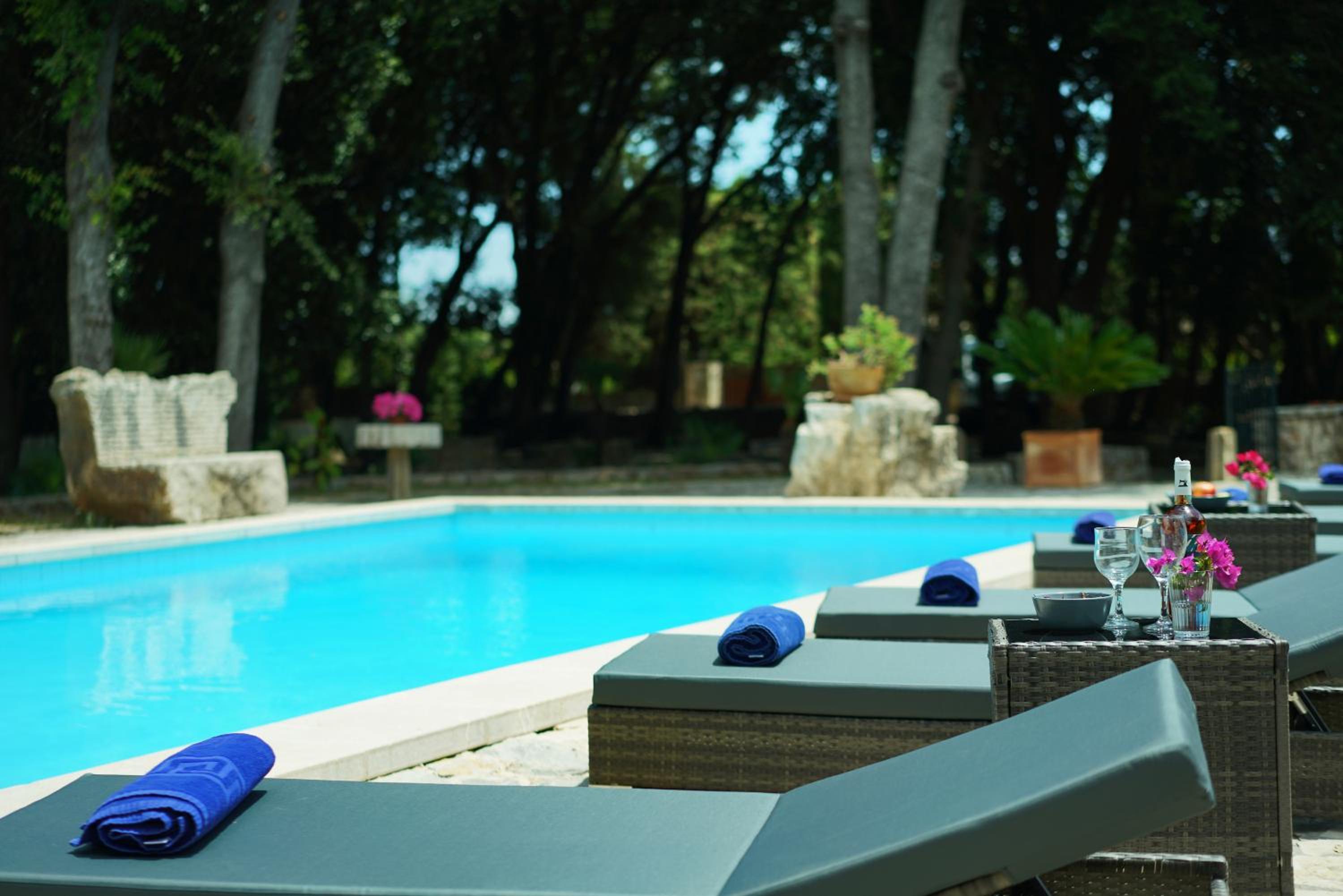 Villa photo 3