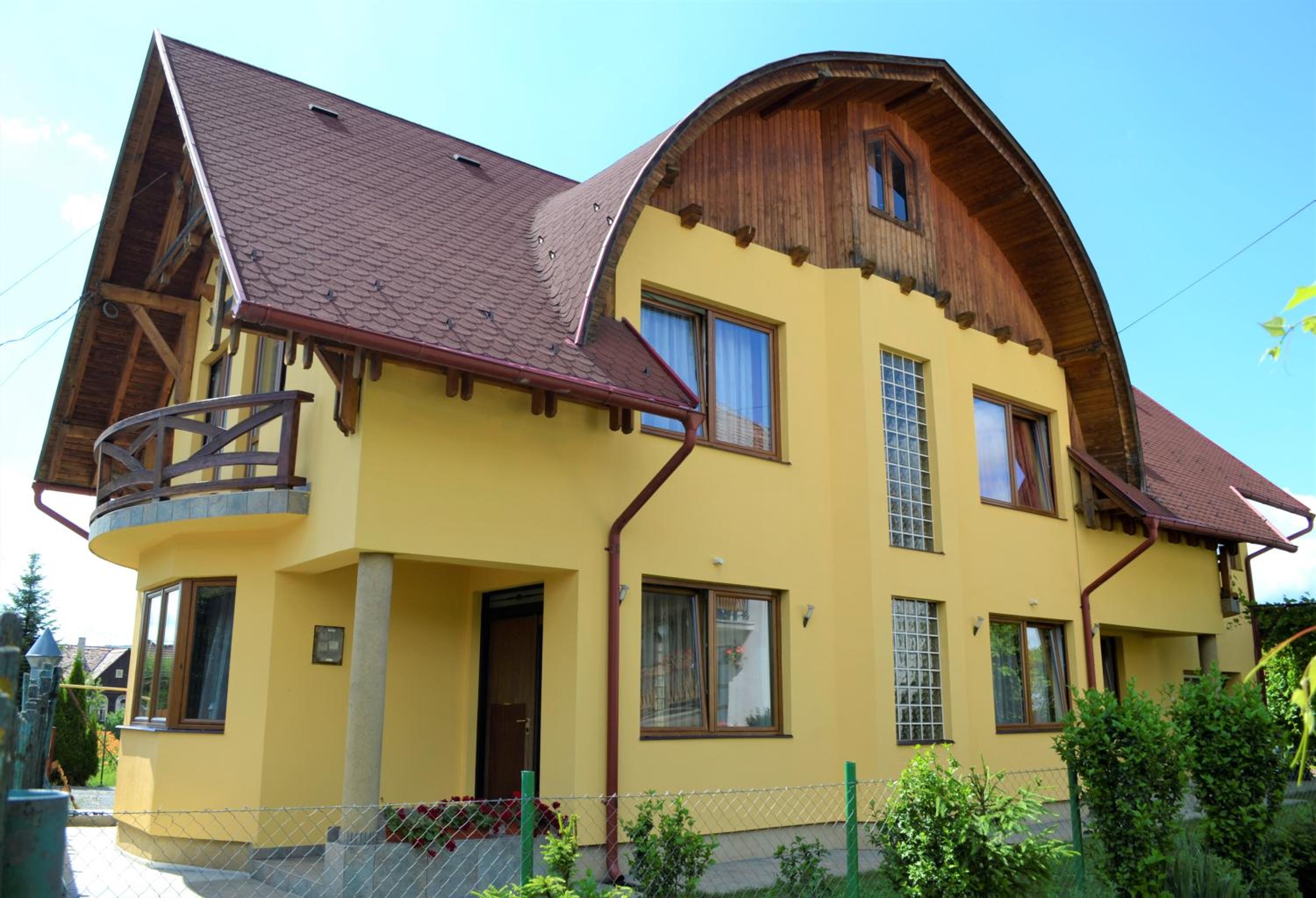 Villa photo 2