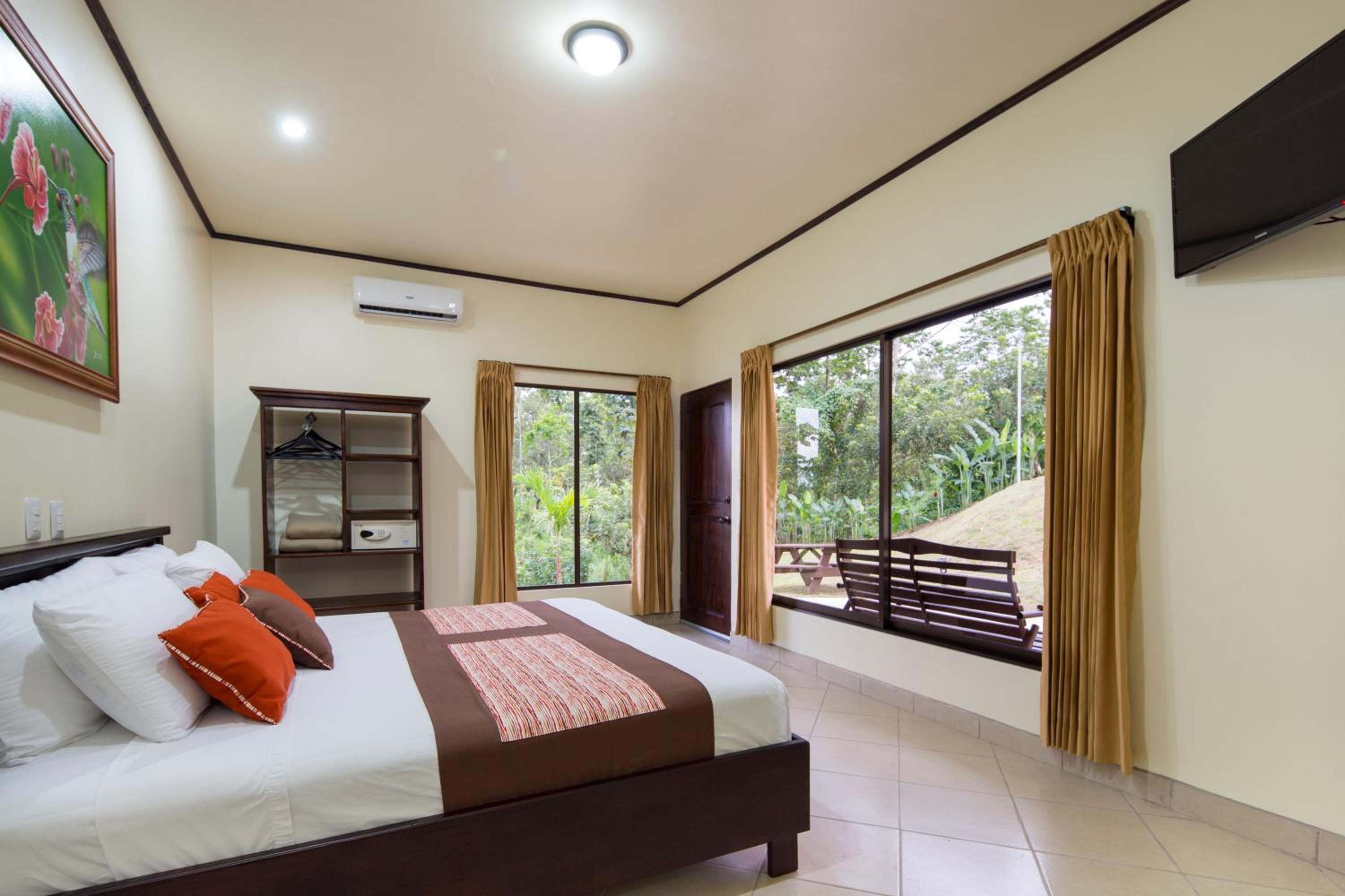 Two-Bedroom Villa photo 3