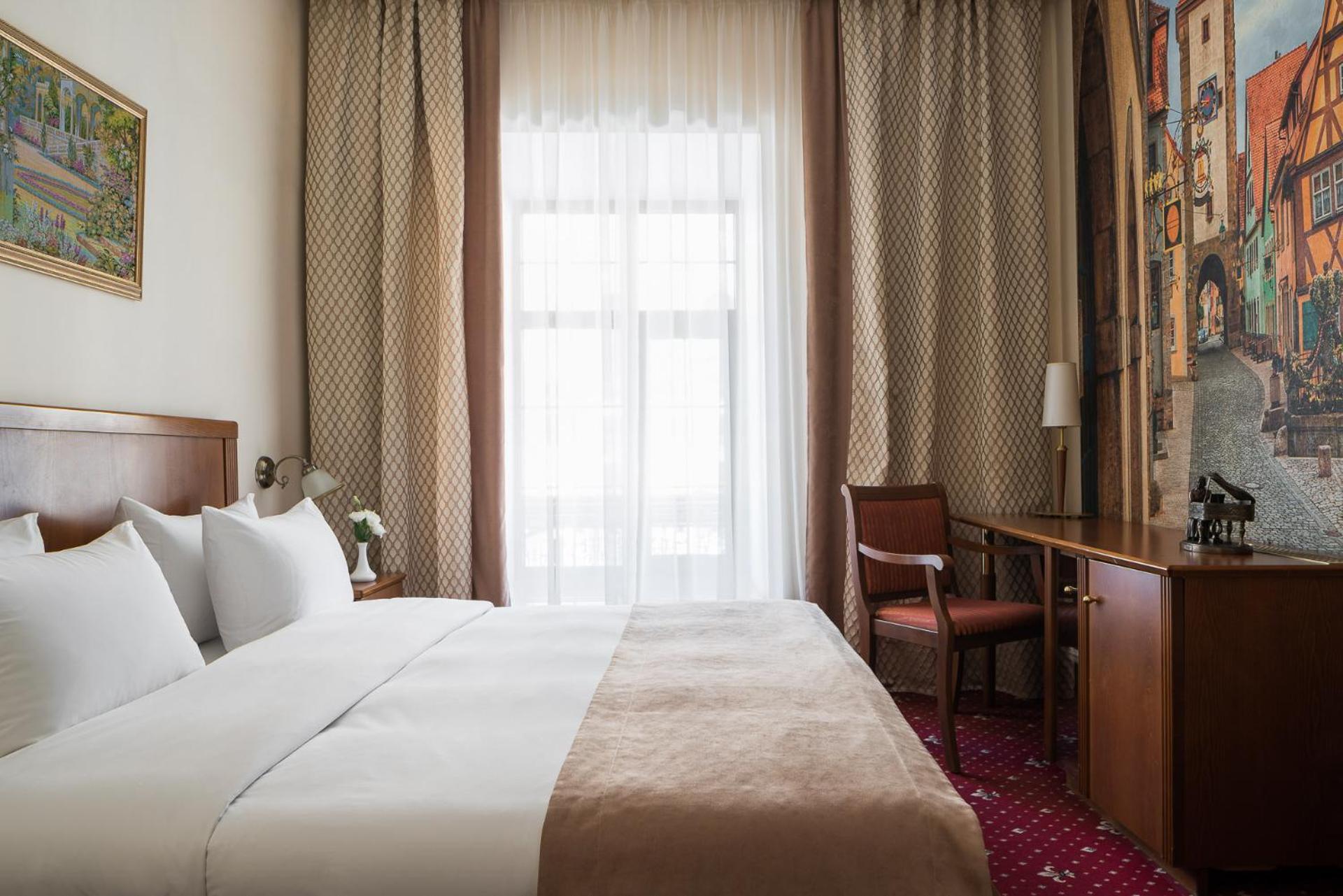 Double or Twin Room - Photo 1