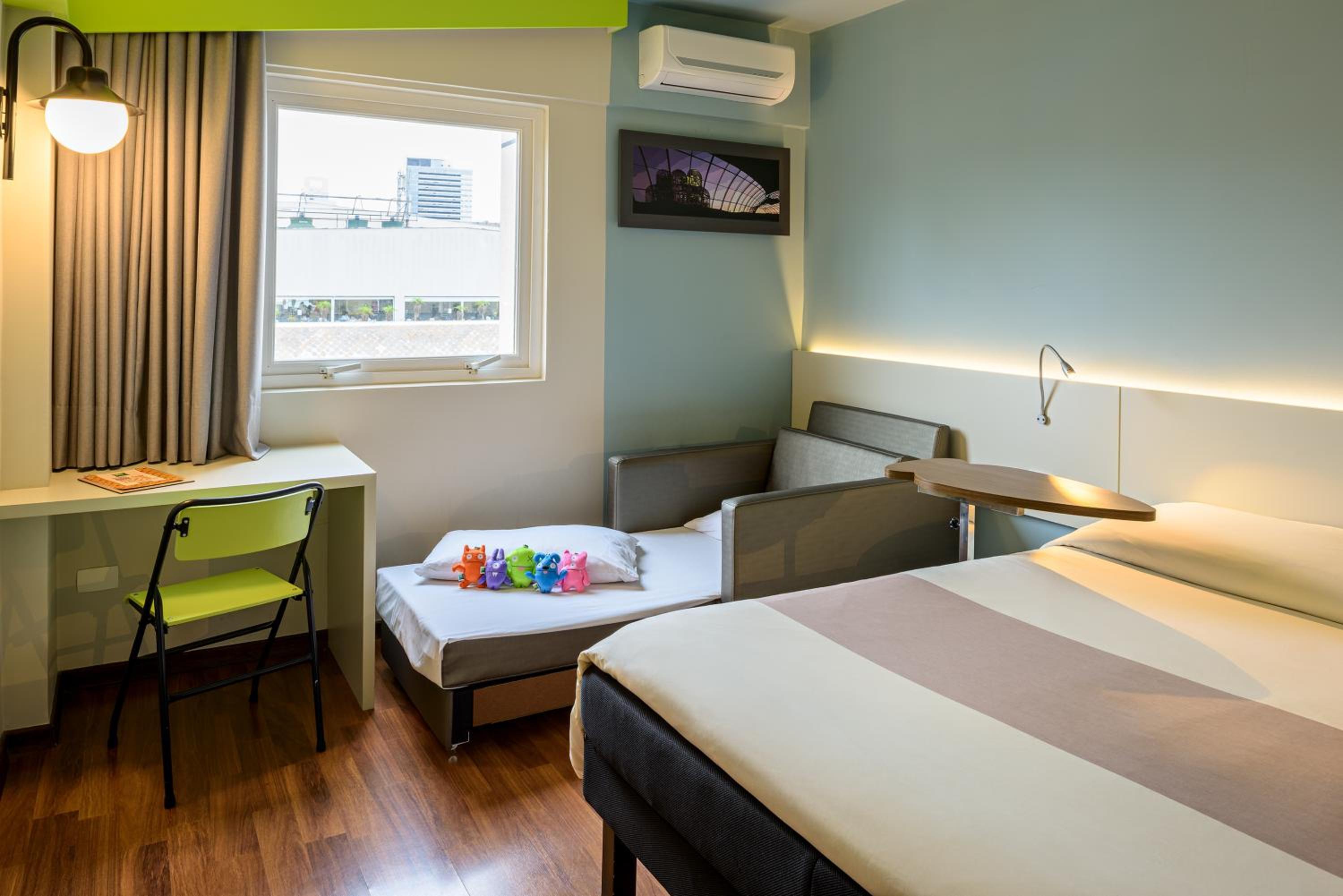 Standard Room with One Double Bed and Sofa Bed