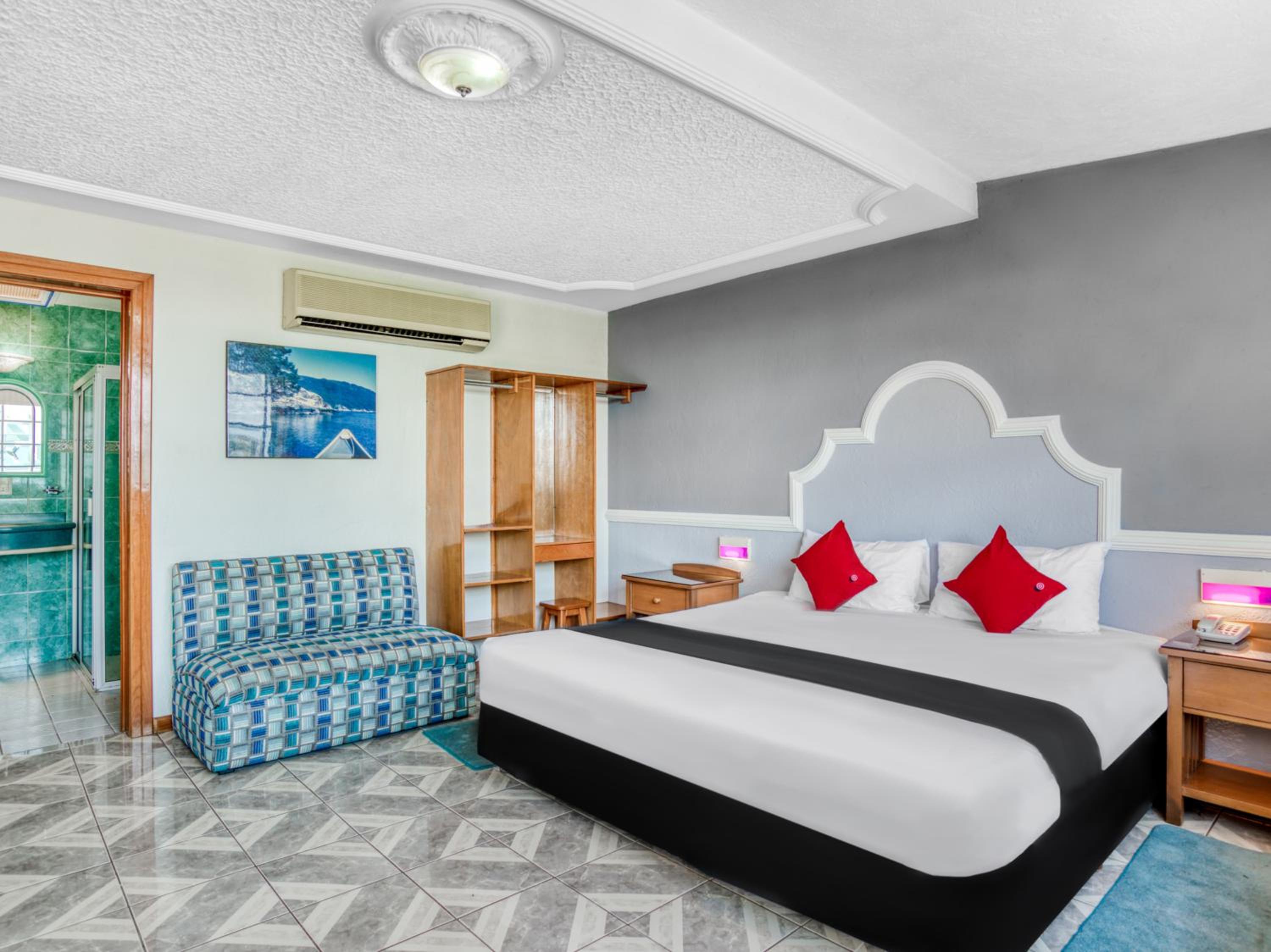 Deluxe Suite Room