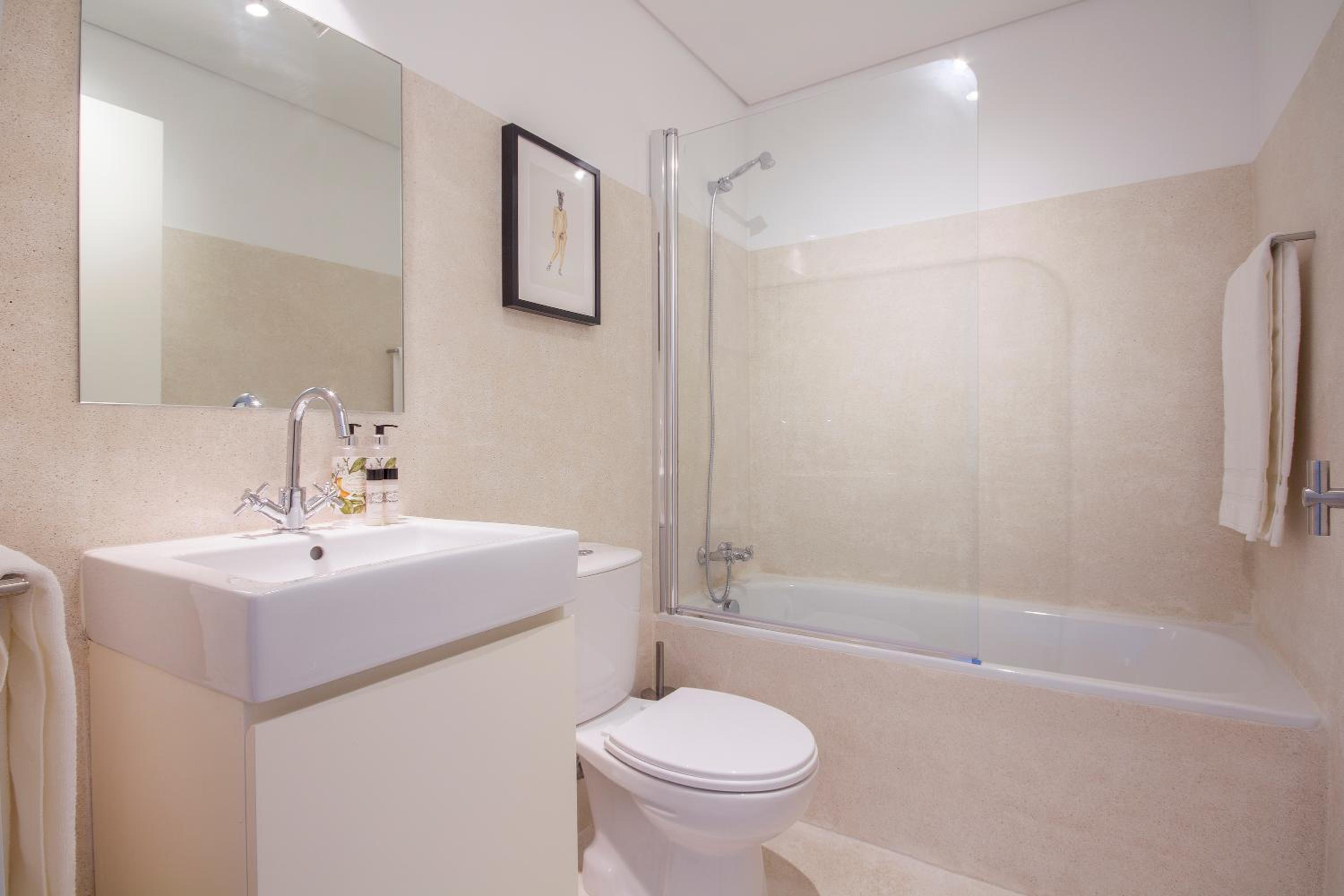 One-Bedroom Apartment - Photo 22
