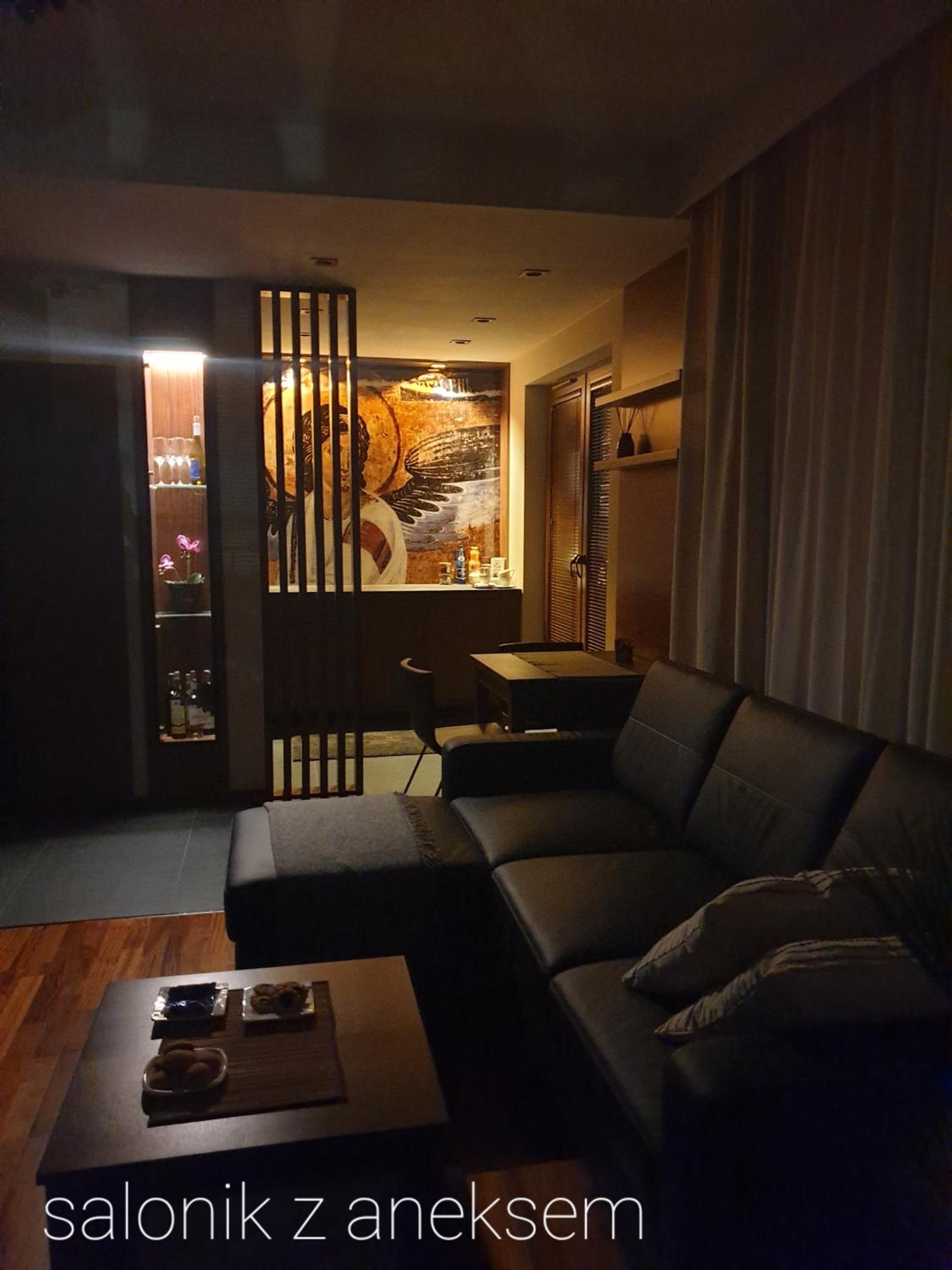 Apartment with Balcony photo 1