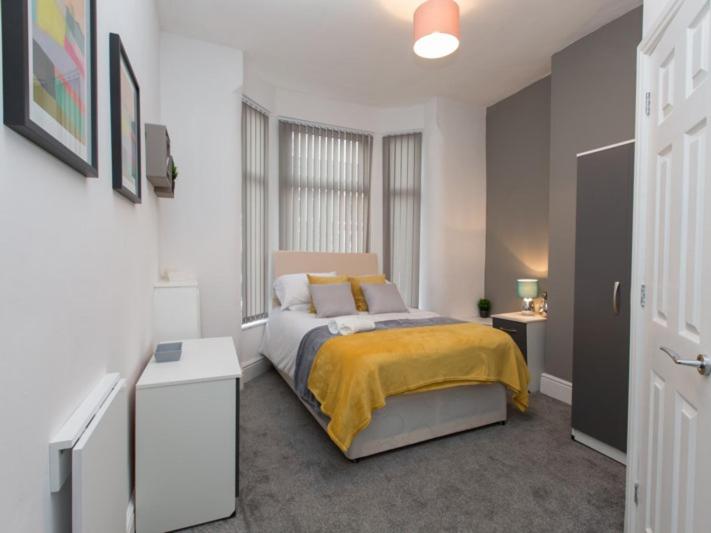 Double Room with Private Bathroom photo 2