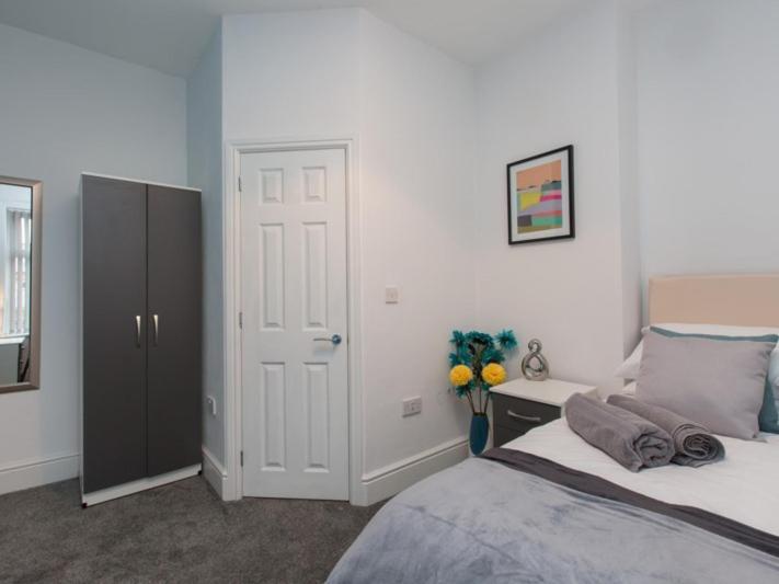 Double Room with Private Bathroom photo 2